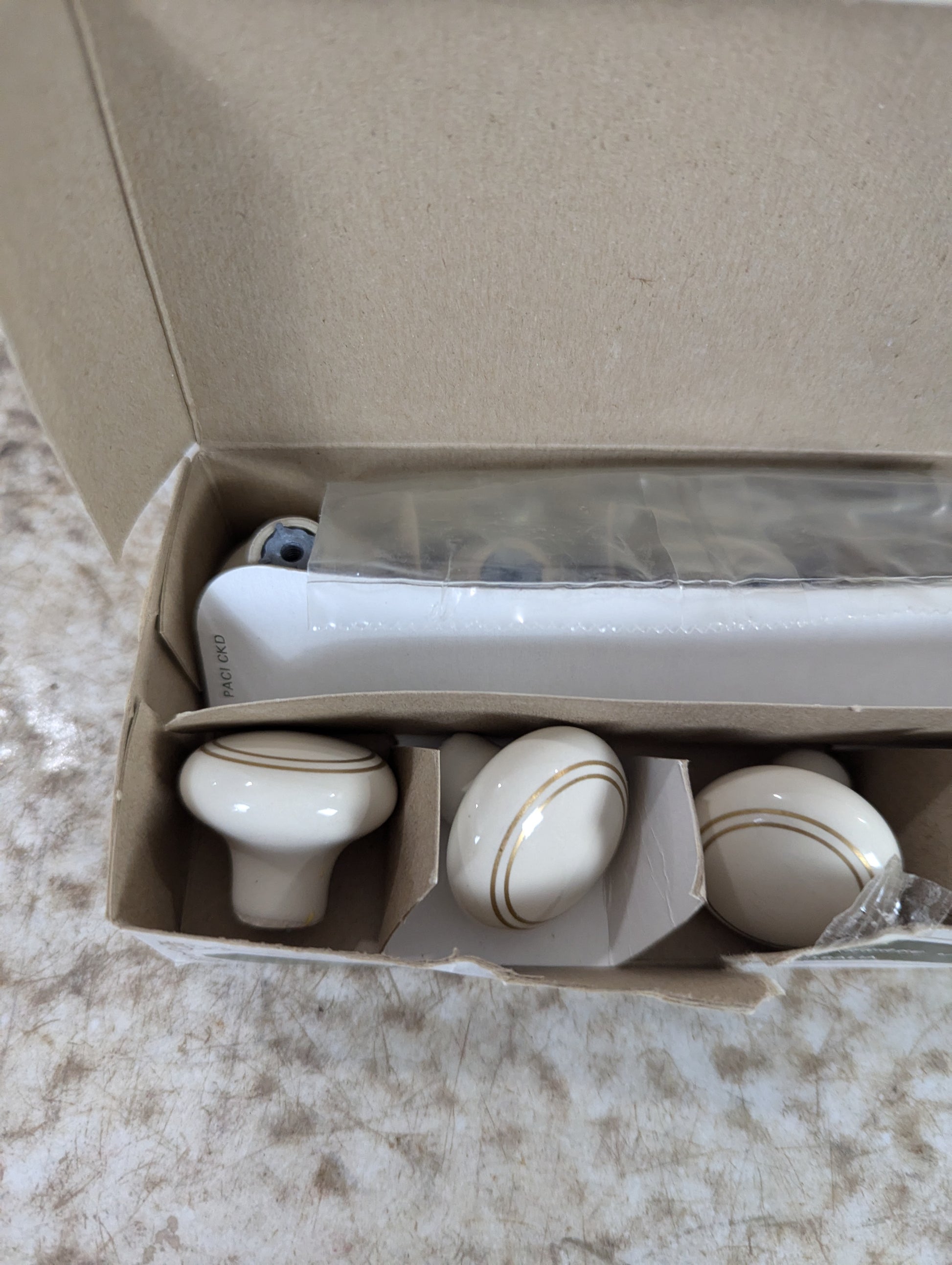 Vintage Gainsborough Porcelain Cupboard Knobs Drawer Pulls in Box - New Old Stock - view 4