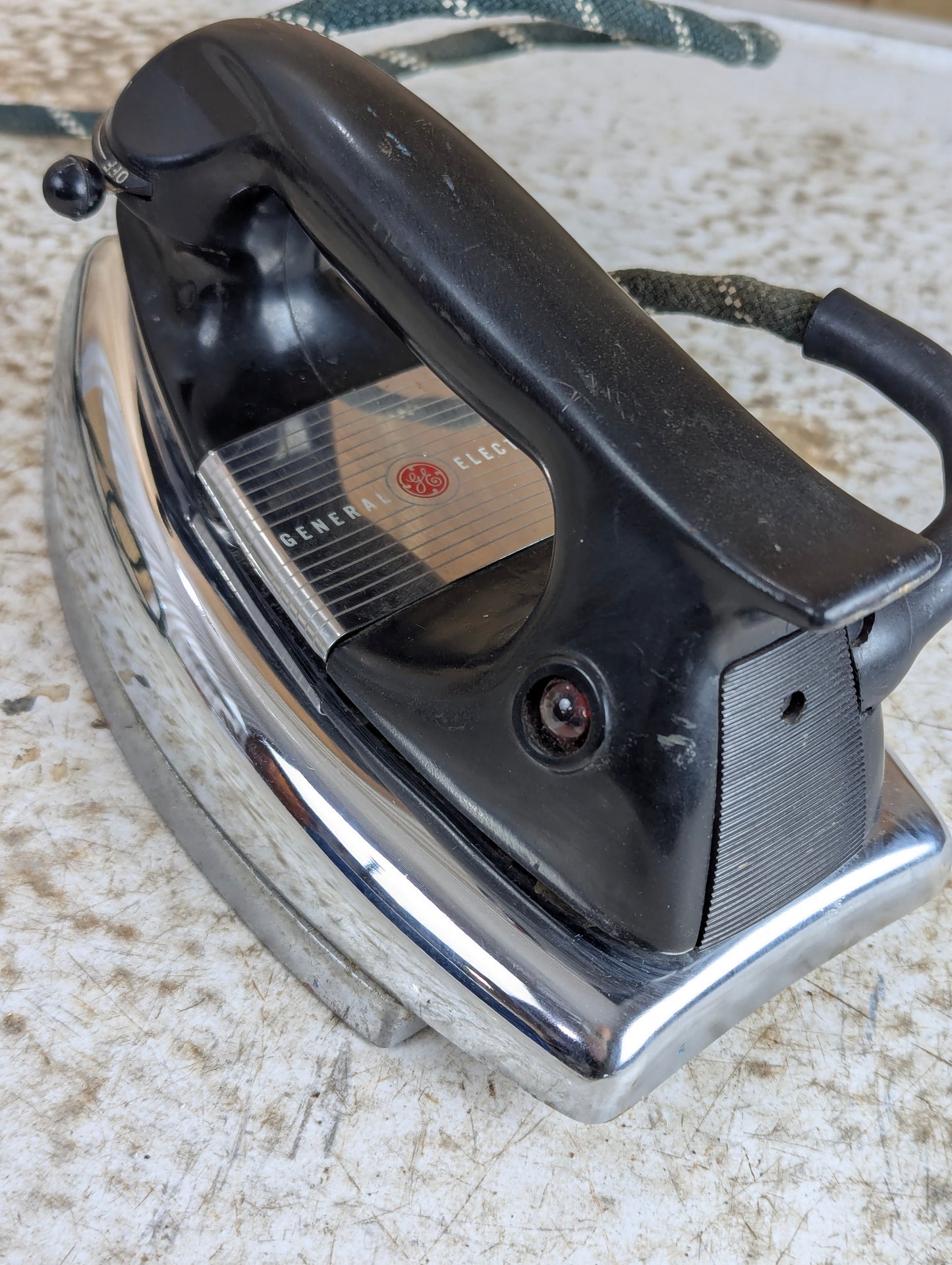 Vintage General Electric F80 Iron