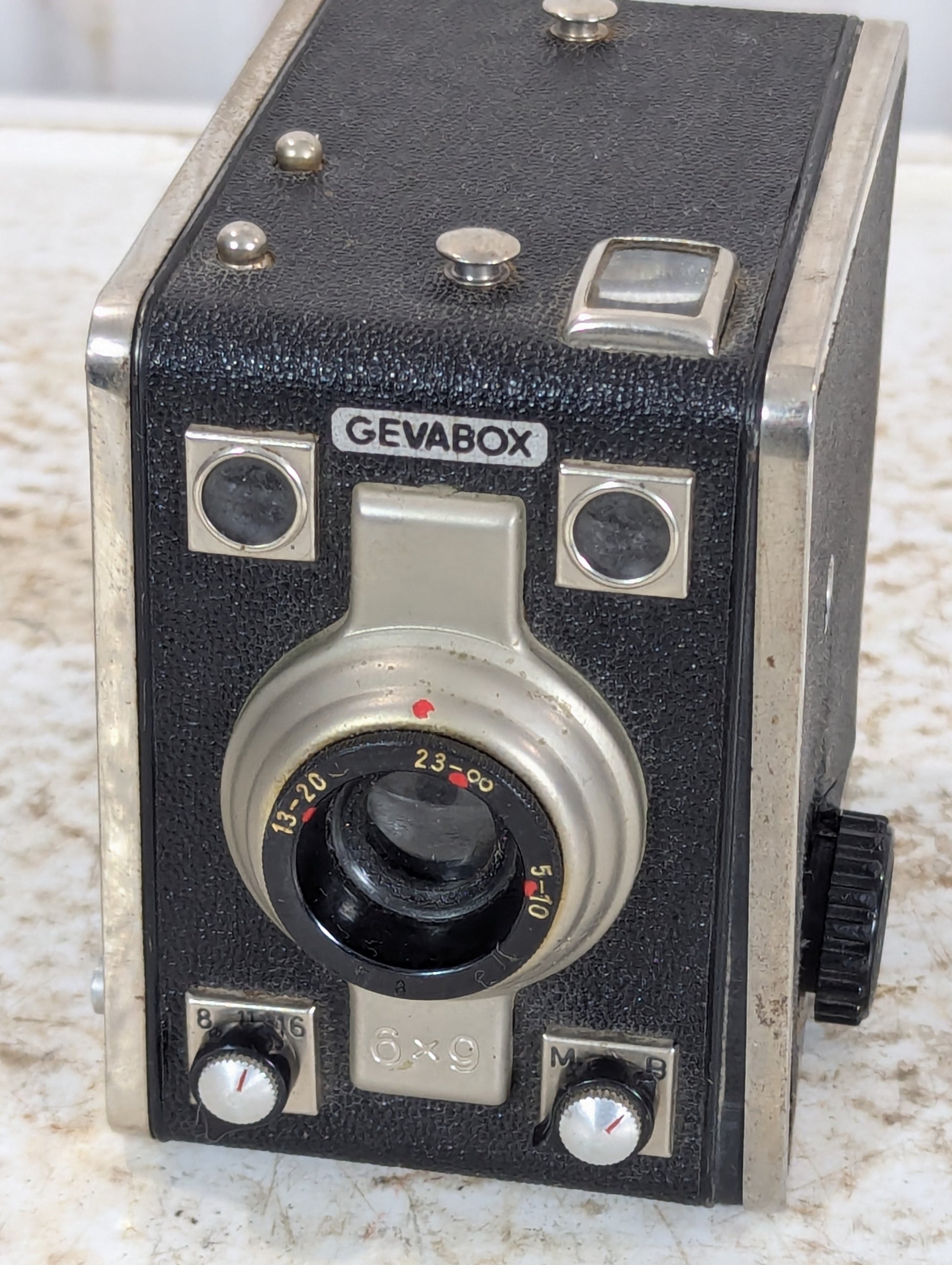 Vintage Geva Box 6 x 9 Camera