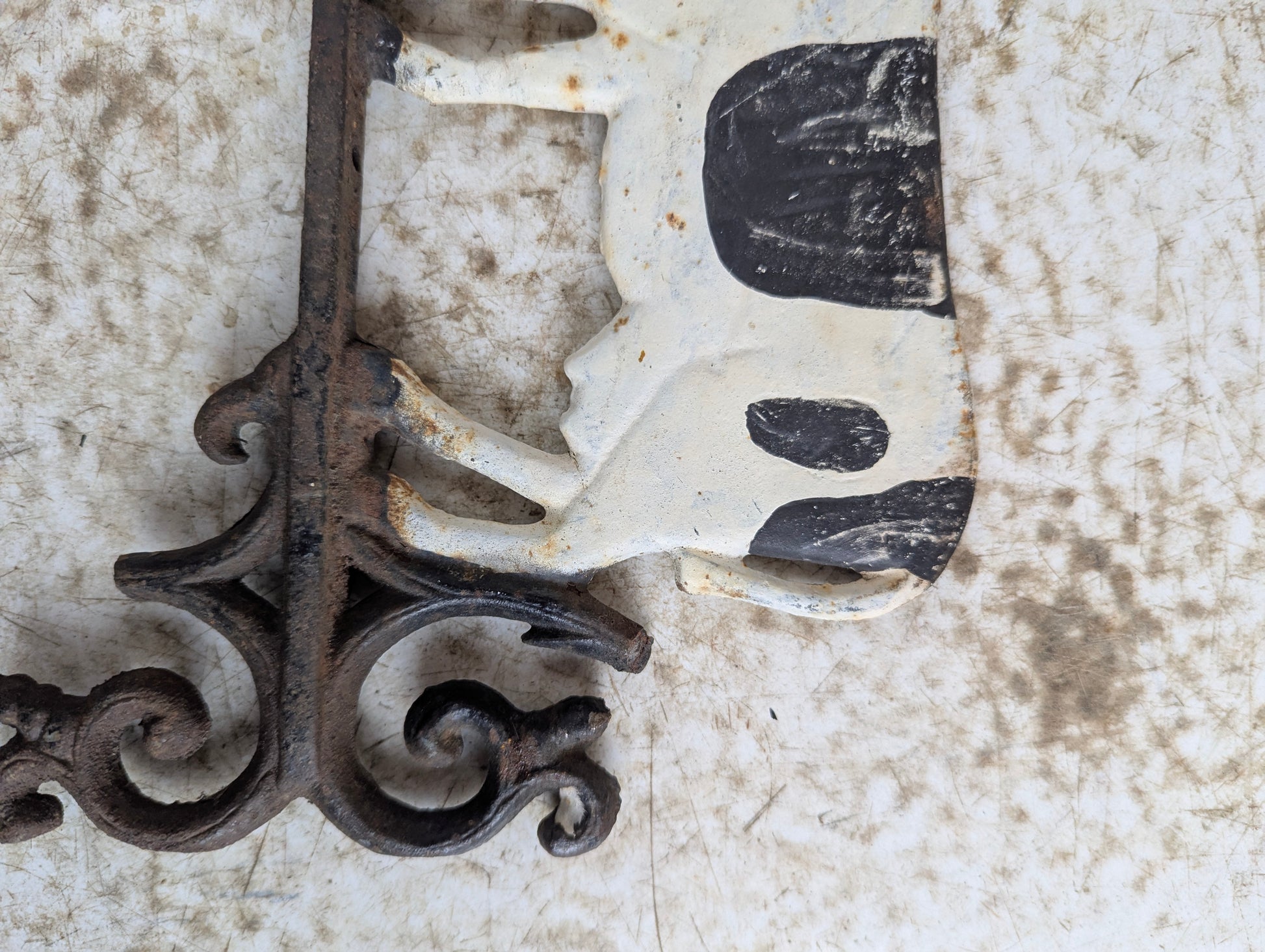 Vintage Hand Painted Cast Iron Cow Wall Bracket - Damaged - view 3