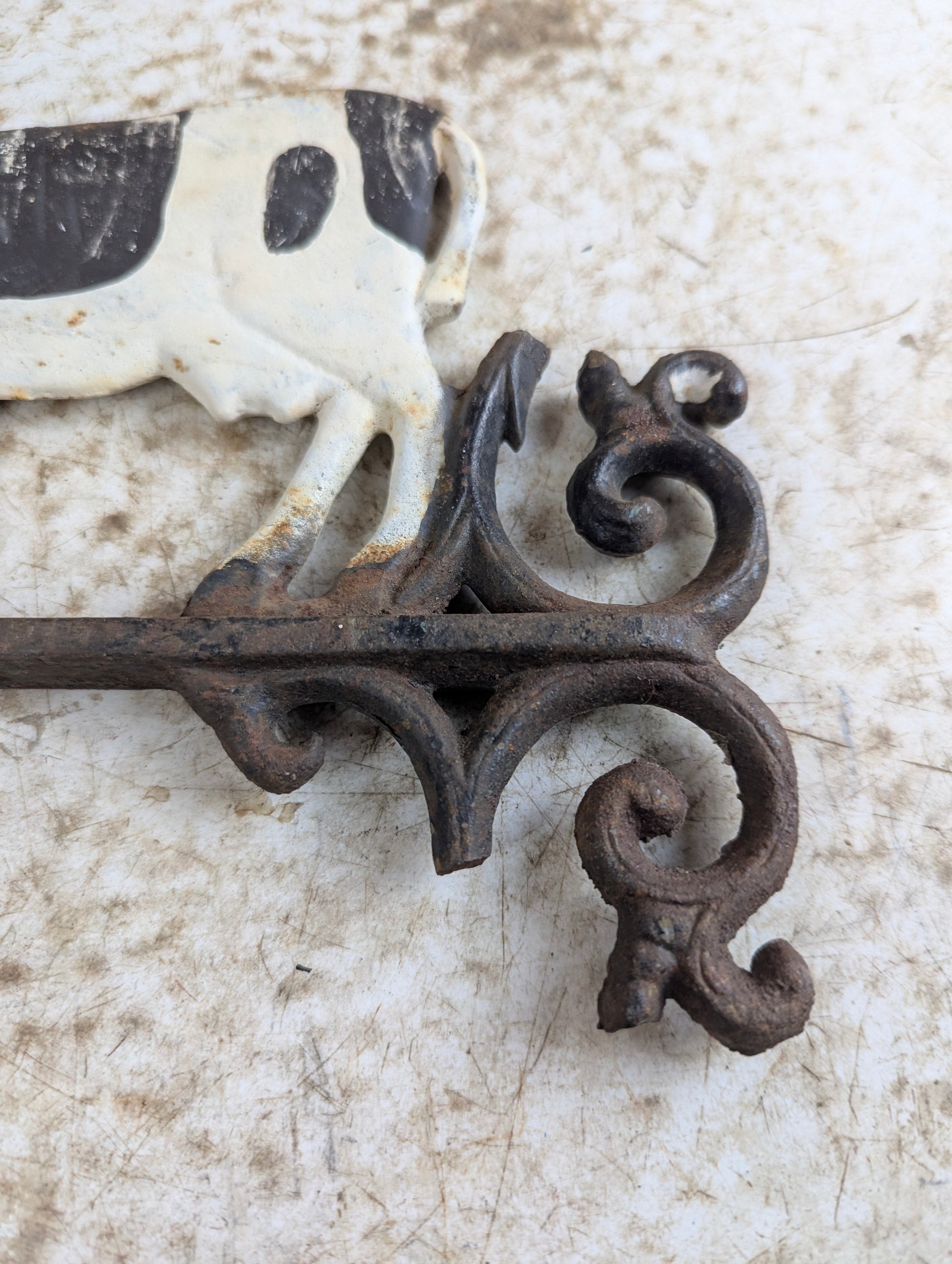 Vintage Hand Painted Cast Iron Cow Wall Bracket - Damaged - view 4