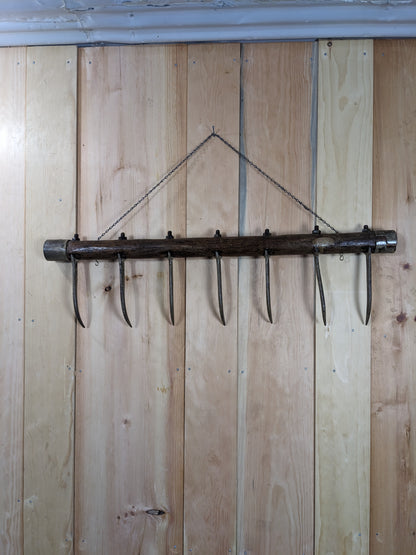 Vintage Harrow Wall Feature
