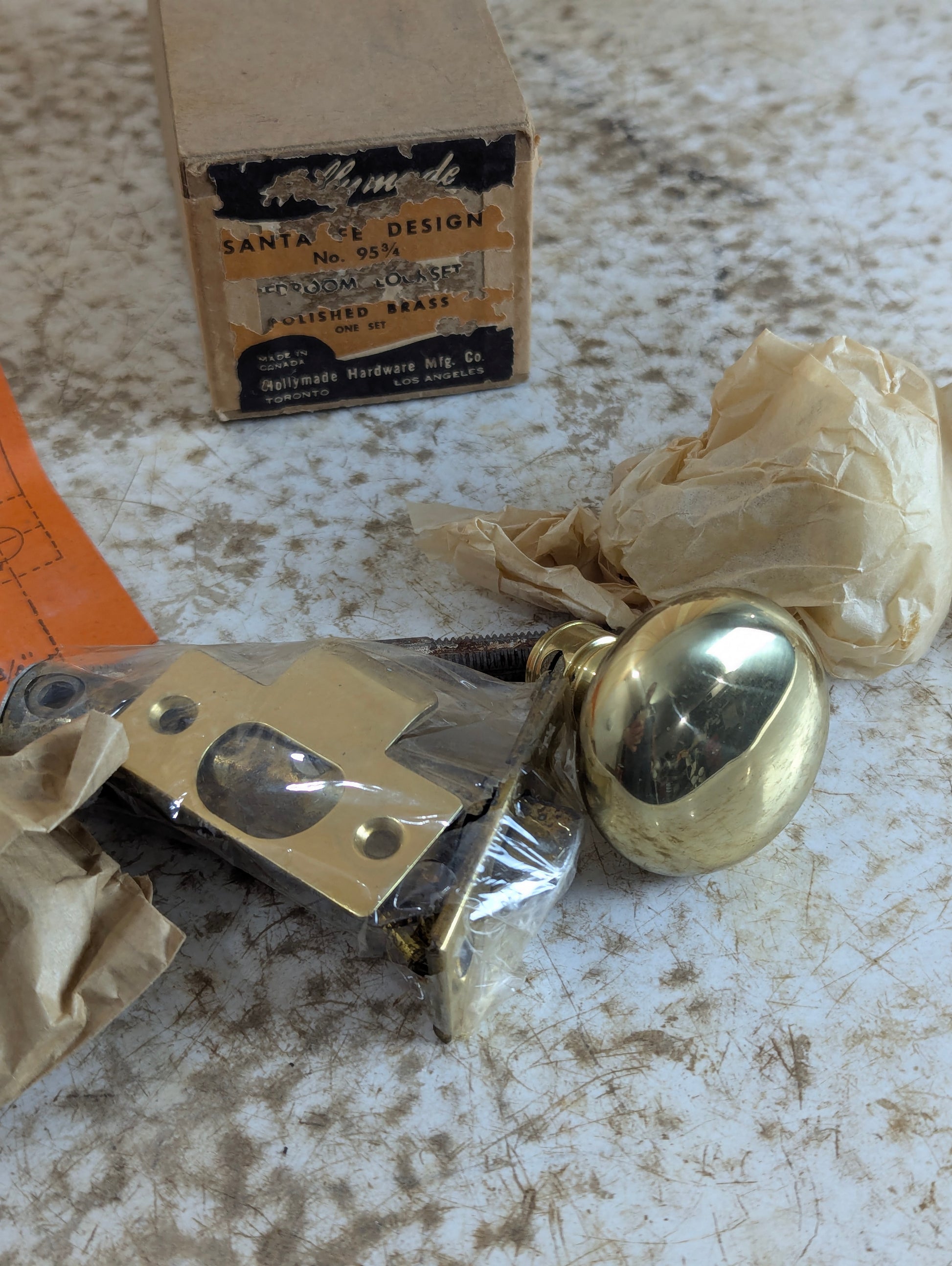 Vintage Hollymade Polished Brass No. 95 3/4 Bedroom Lockset in Box - New Old Stock - view 2