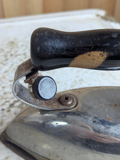 Vintage Hotpoint Electric Iron - view 5