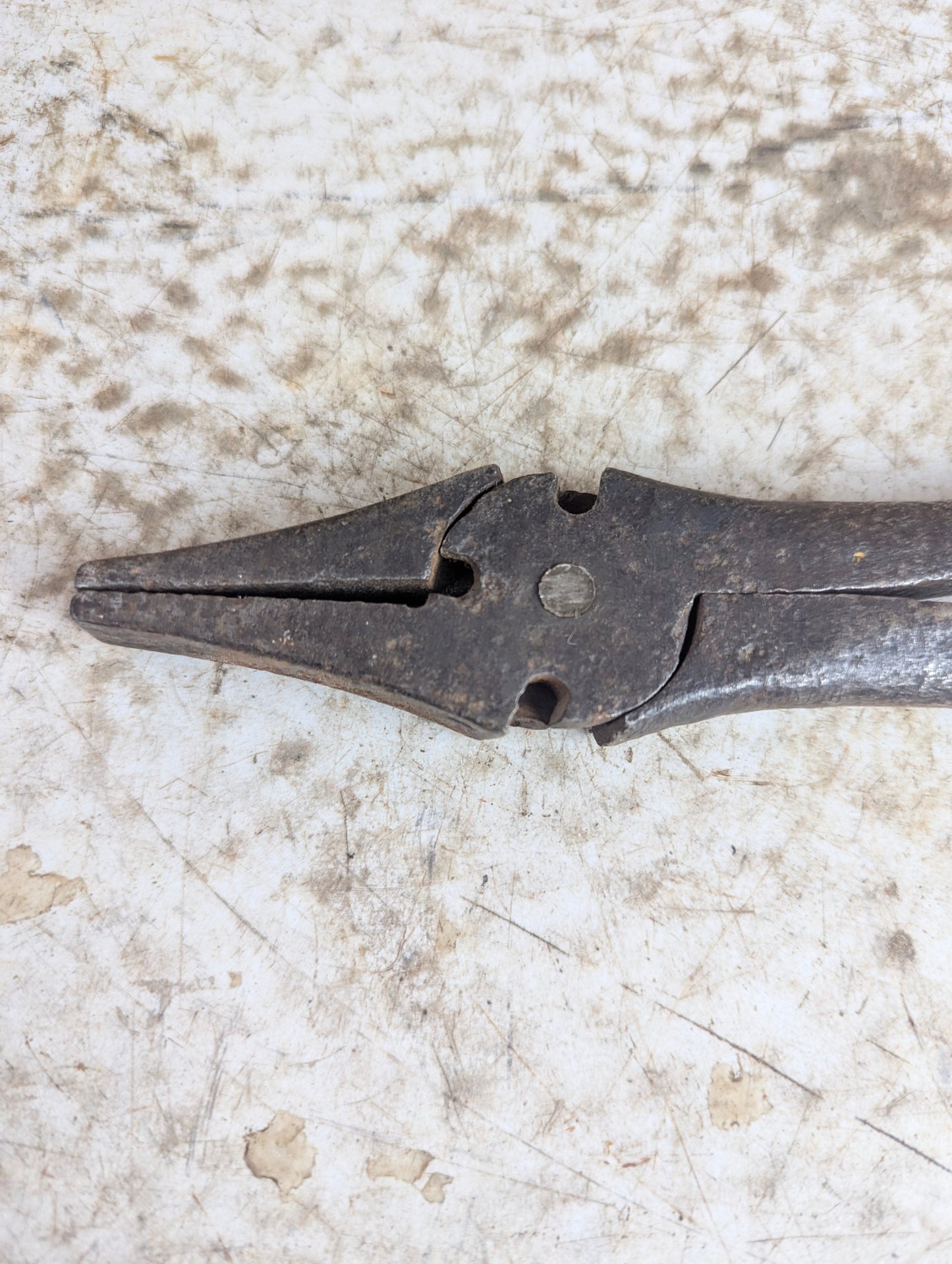 Vintage J.M. King 12" Button Pattern Fencing Lineman Pliers - view 3