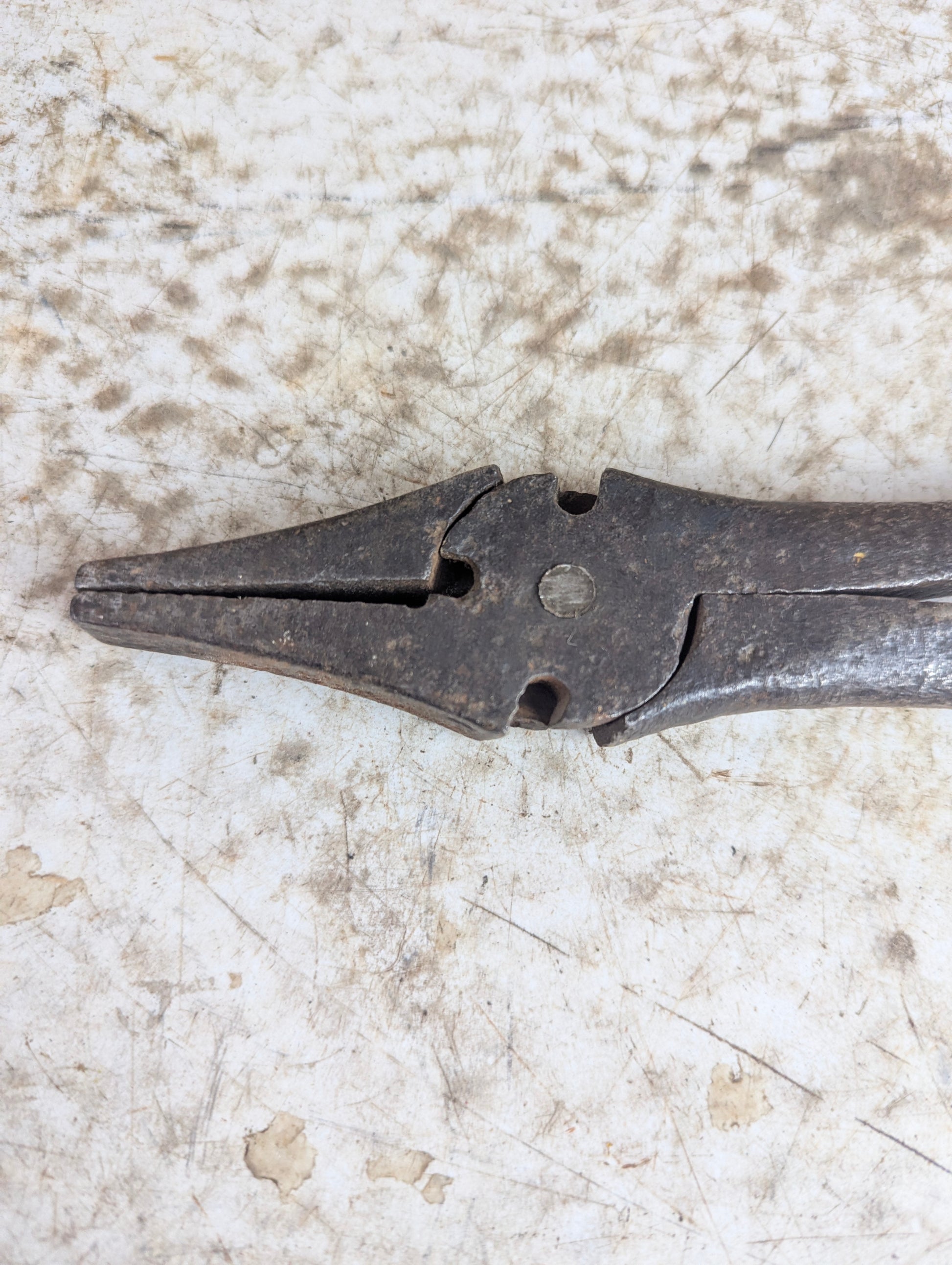 Vintage J.M. King 12" Button Pattern Fencing Lineman Pliers - view 3