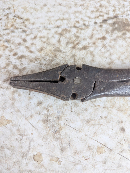 Vintage J.M. King 12" Button Pattern Fencing Lineman Pliers - view 3