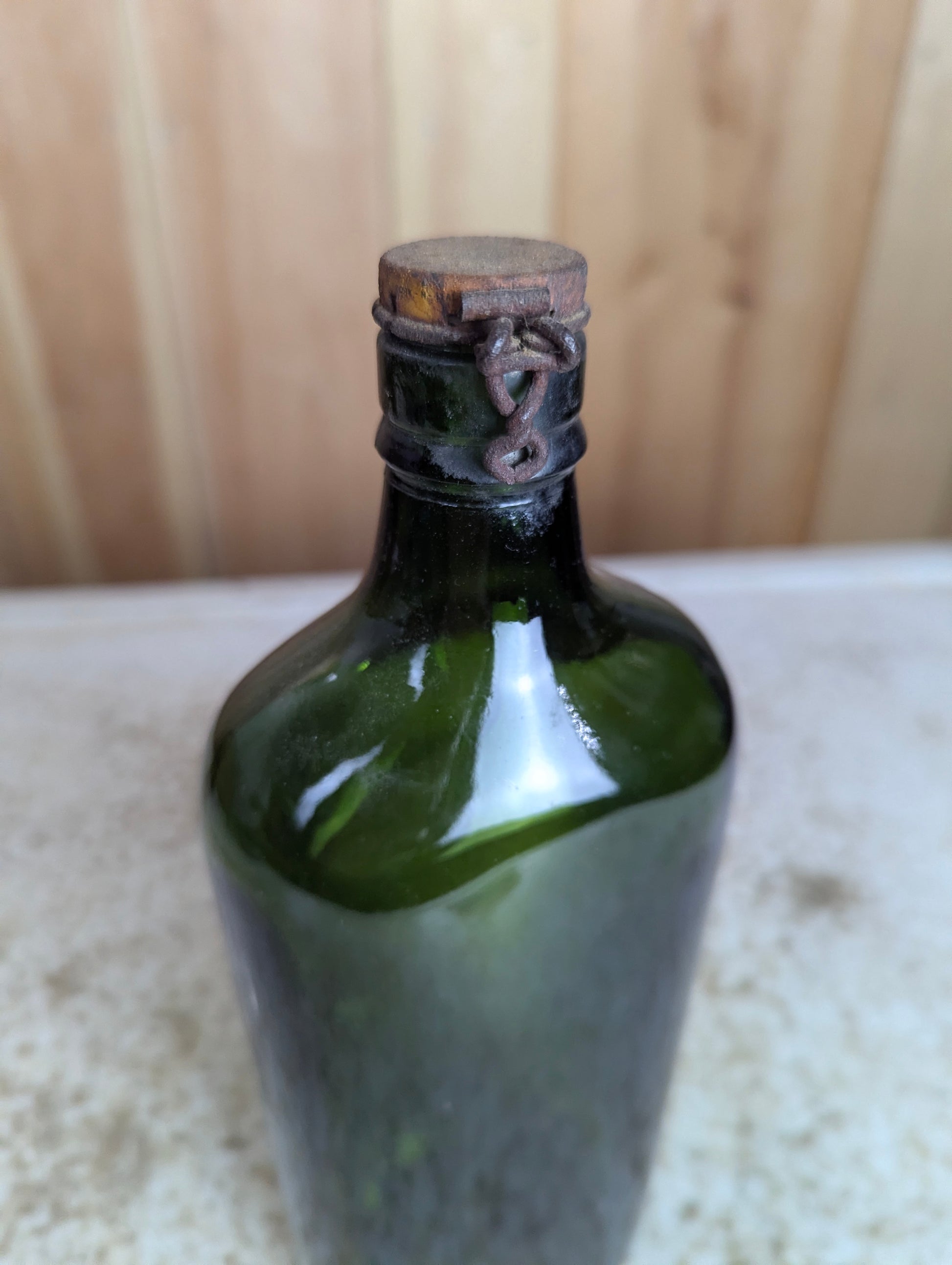 Vintage James Buchanan Green Scottish Whisky Bottle - view 3