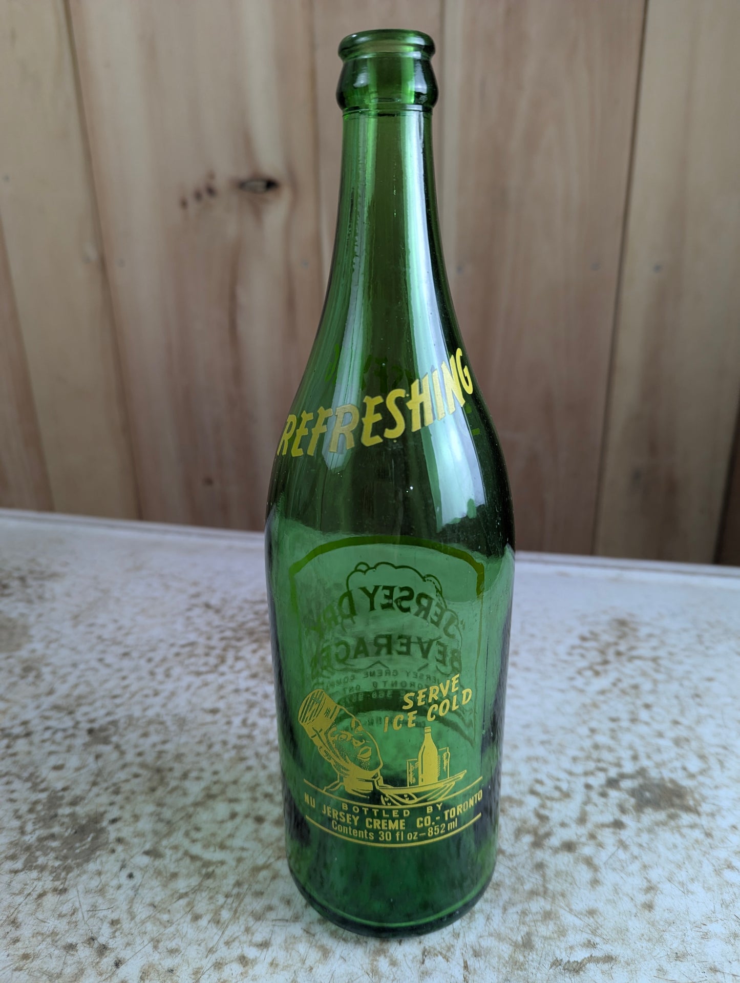 Vintage Jersey Dry Green Glass Toronto 30 oz Soda Bottle - view 2