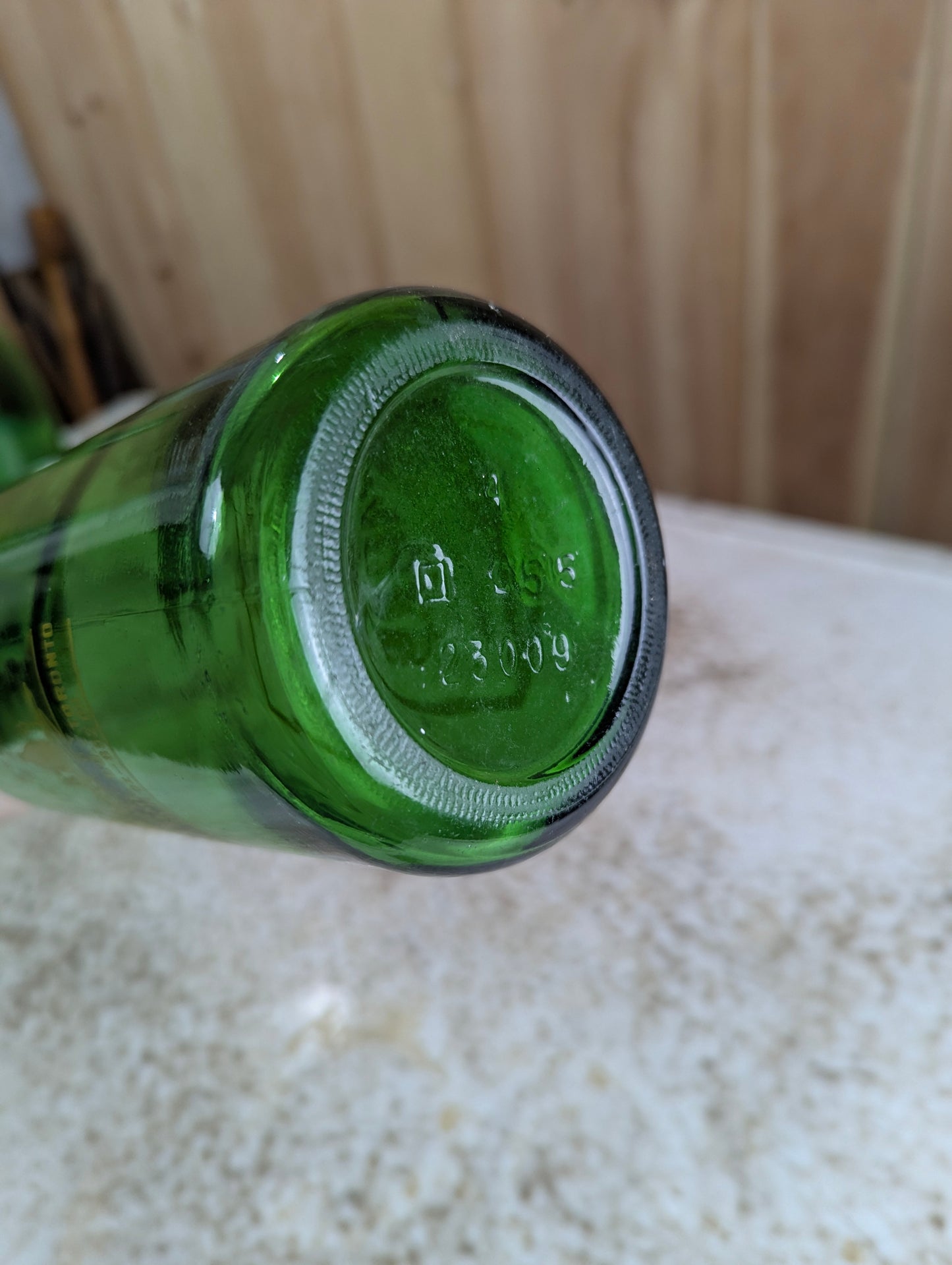 Vintage Jersey Dry Green Glass Toronto 30 oz Soda Bottle - view 3