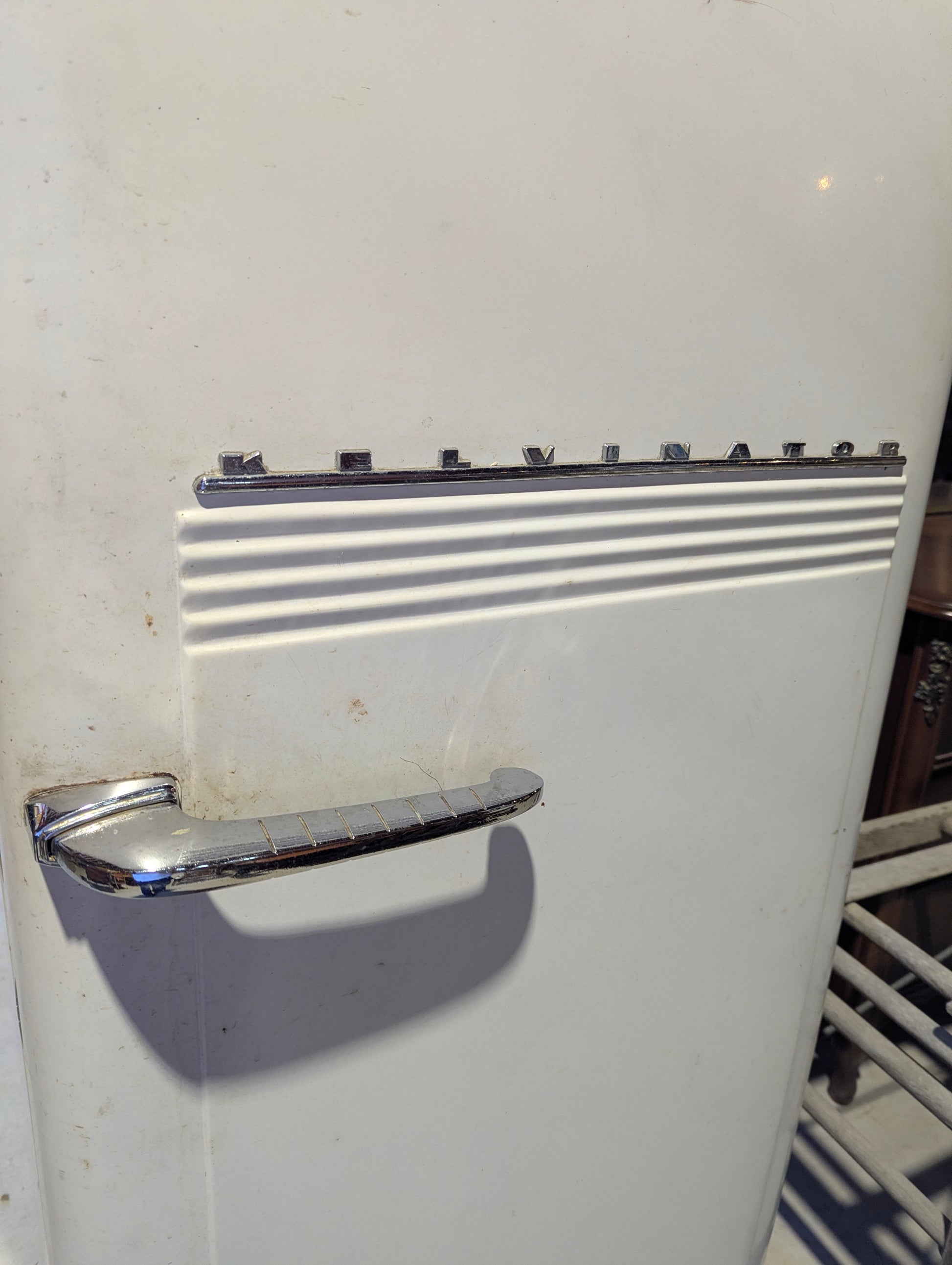 Vintage Kelvinator Fridge - view 2