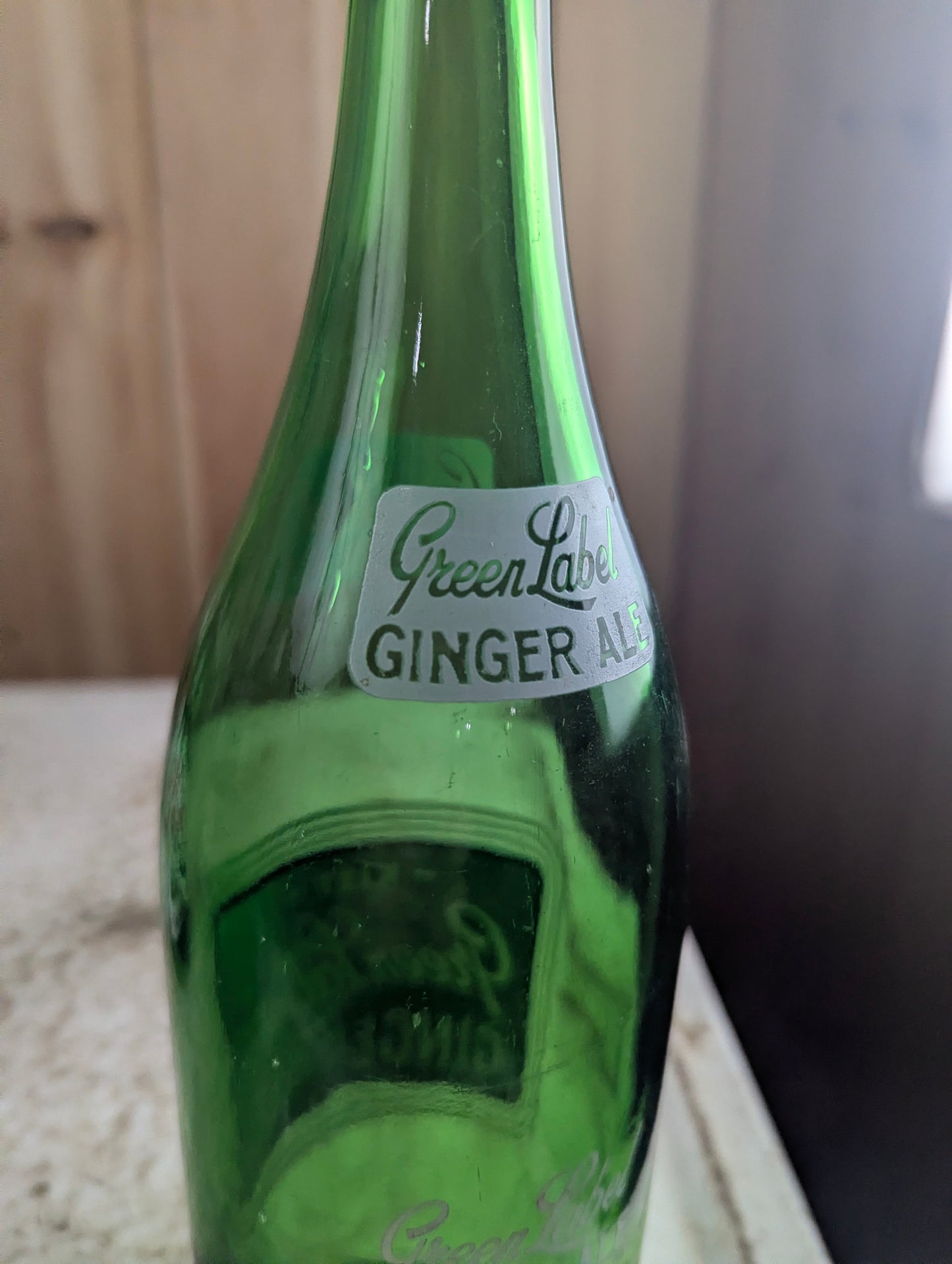 Vintage Kist Green Label Ginger Ale Green Glass ACL Soda Bottle - view 5