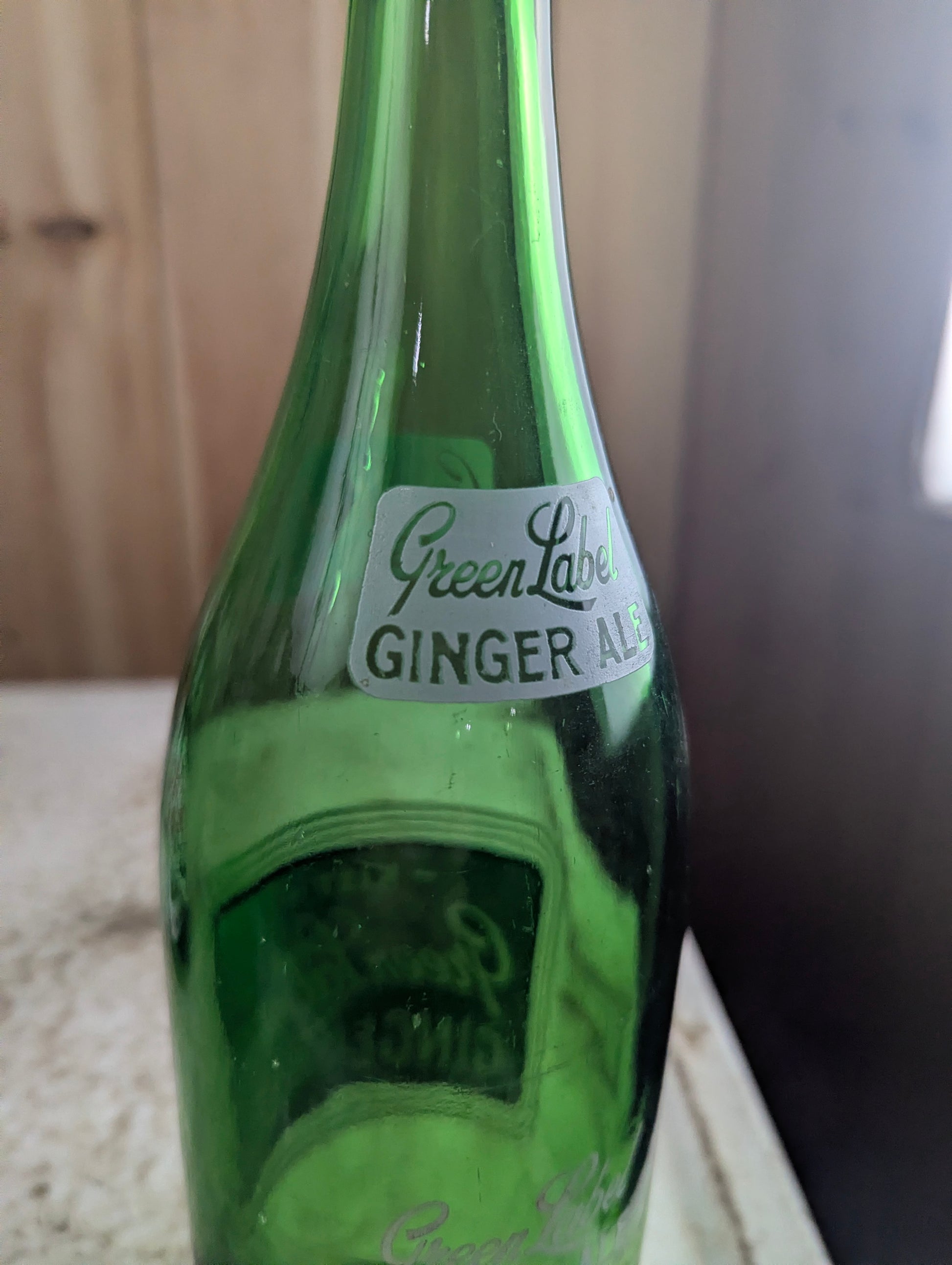 Vintage Kist Green Label Ginger Ale Green Glass ACL Soda Bottle - view 5