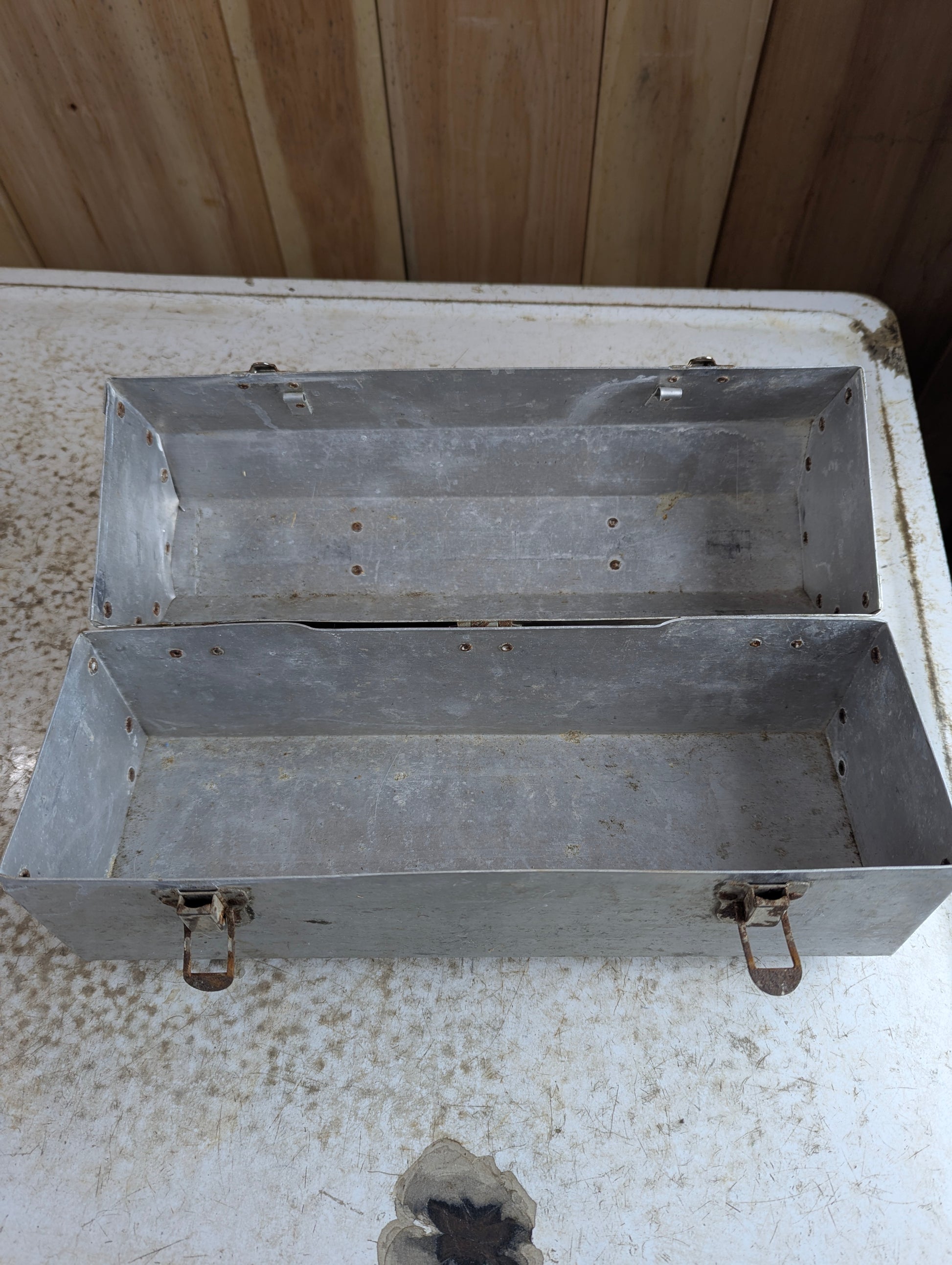 Vintage L. May Sudbury 14" Aluminum Miner's Lunch Box - view 6