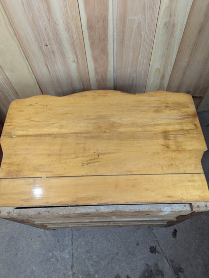 Vintage Maple Washstand - view 11
