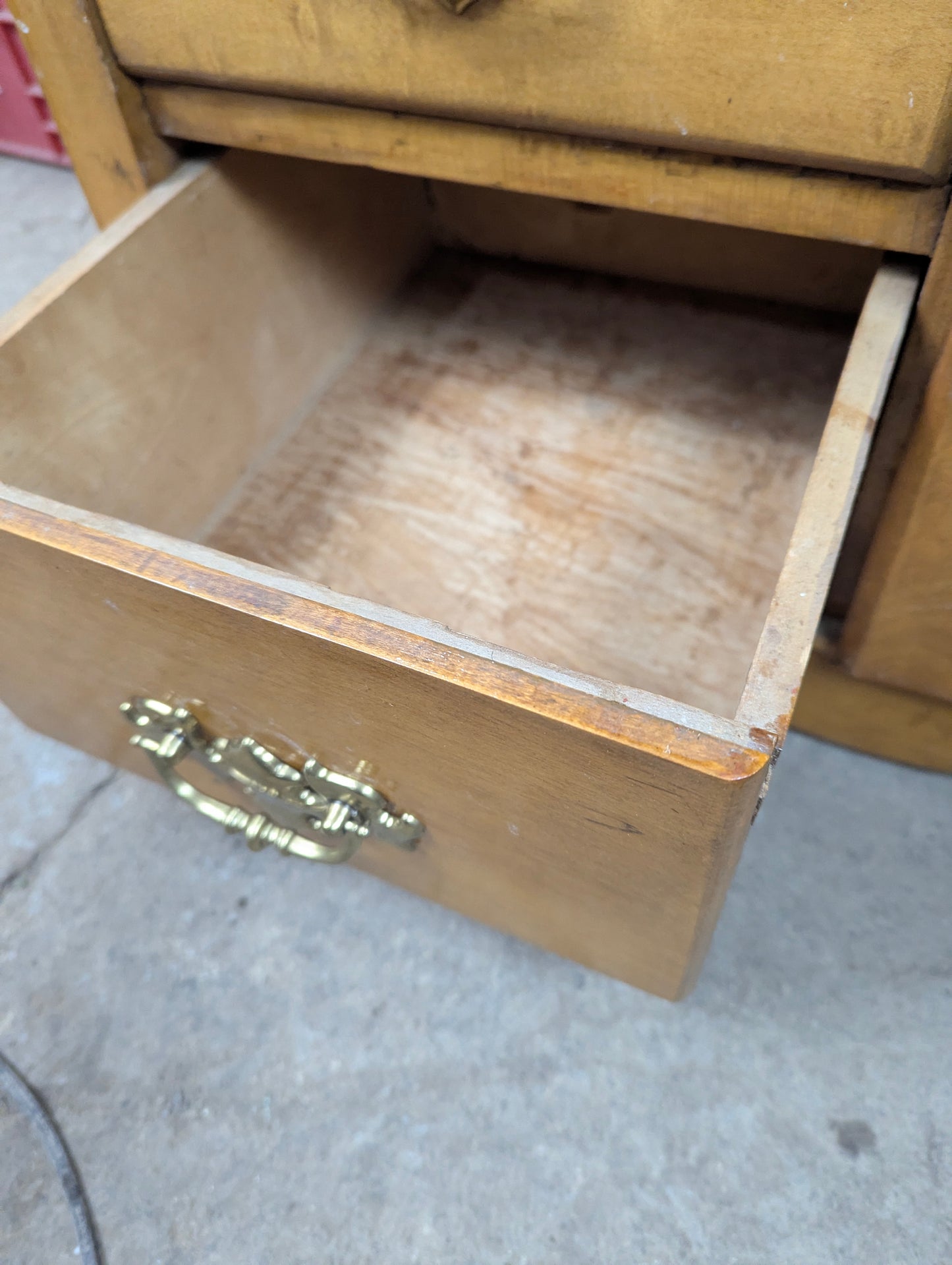 Vintage Maple Washstand - view 9