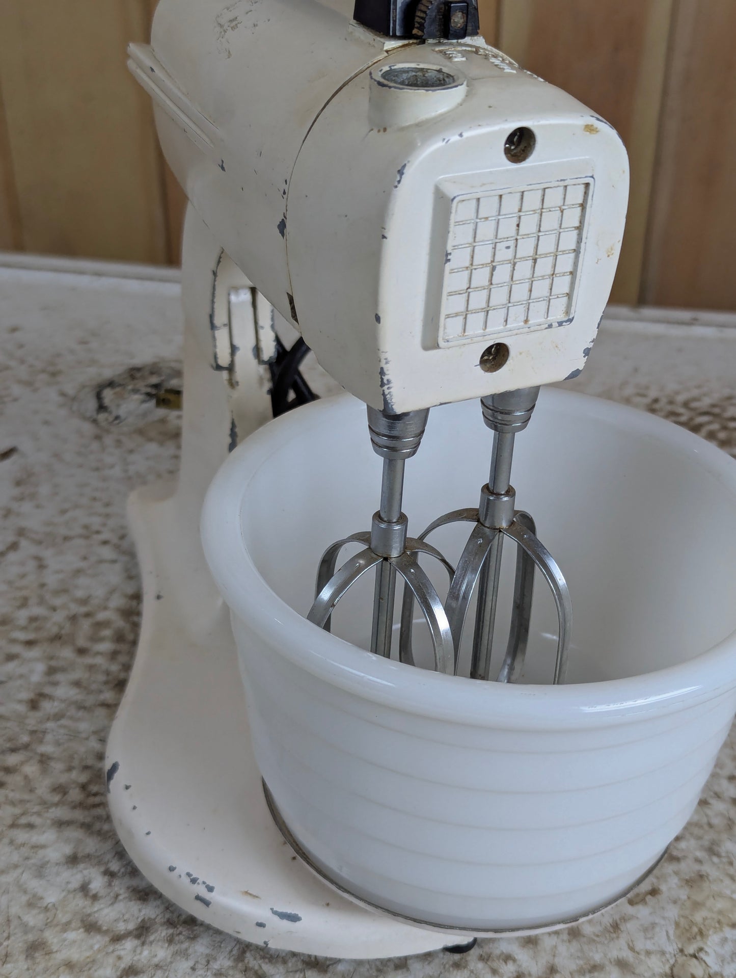 Vintage Montgomery Ward Electric Food Mixer - view 5