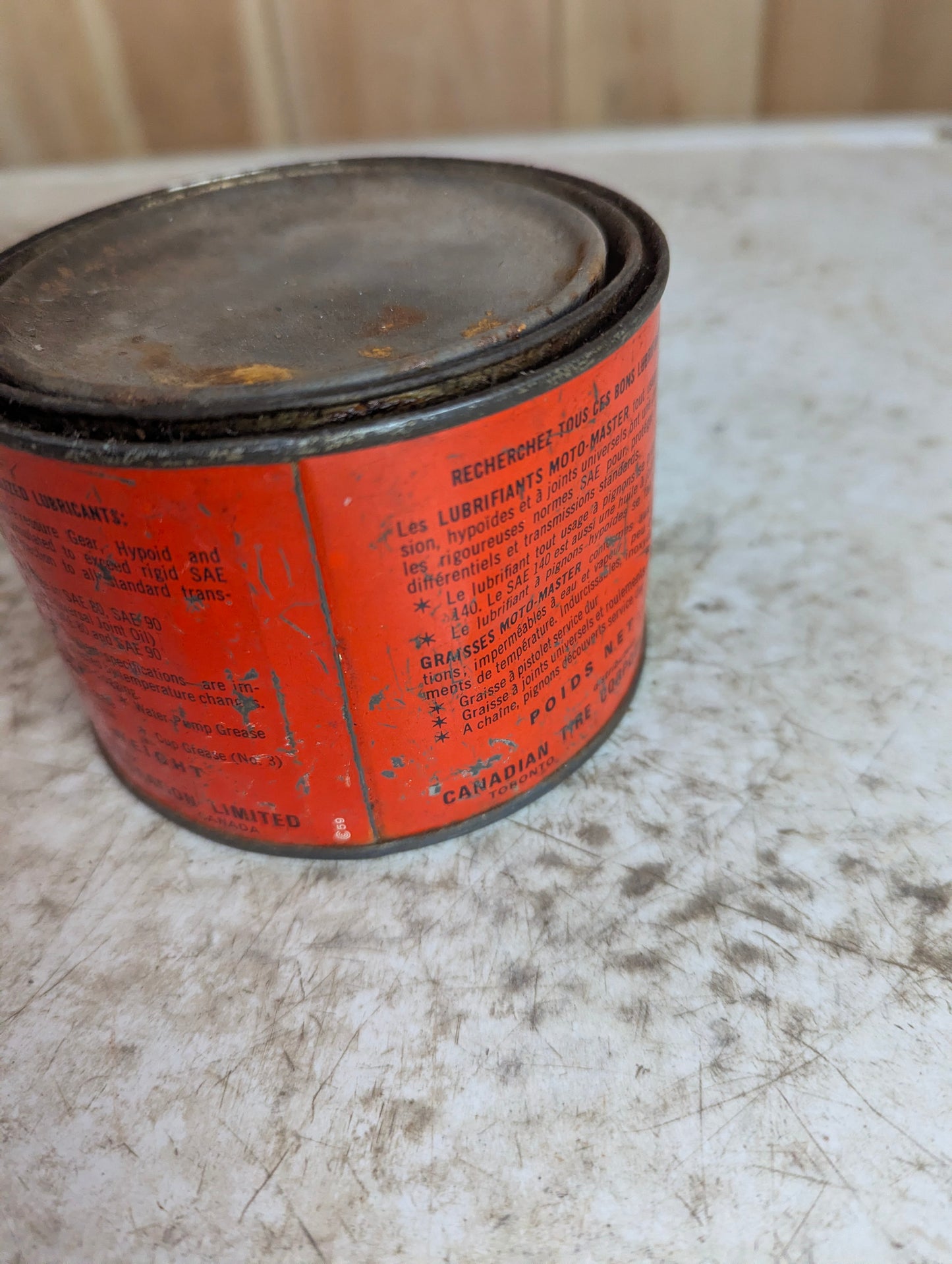 Vintage Moto-Master Specialized Lubricants Automotive Tin - view 3