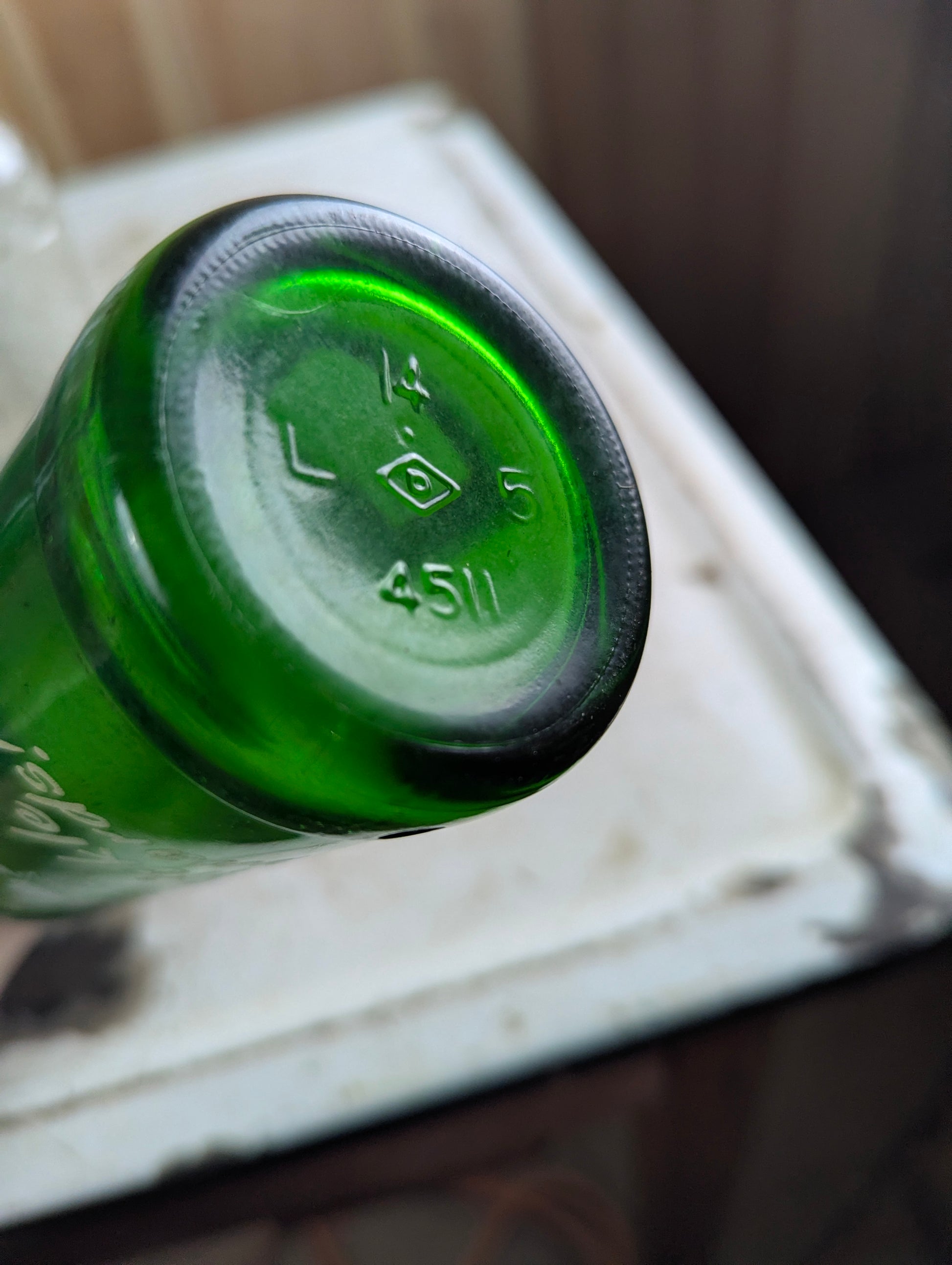 Vintage Mountain Dew 10oz Hillbilly 'Filled by Jane and Fred'  Green Glass ACL Soda Bottle - view 6