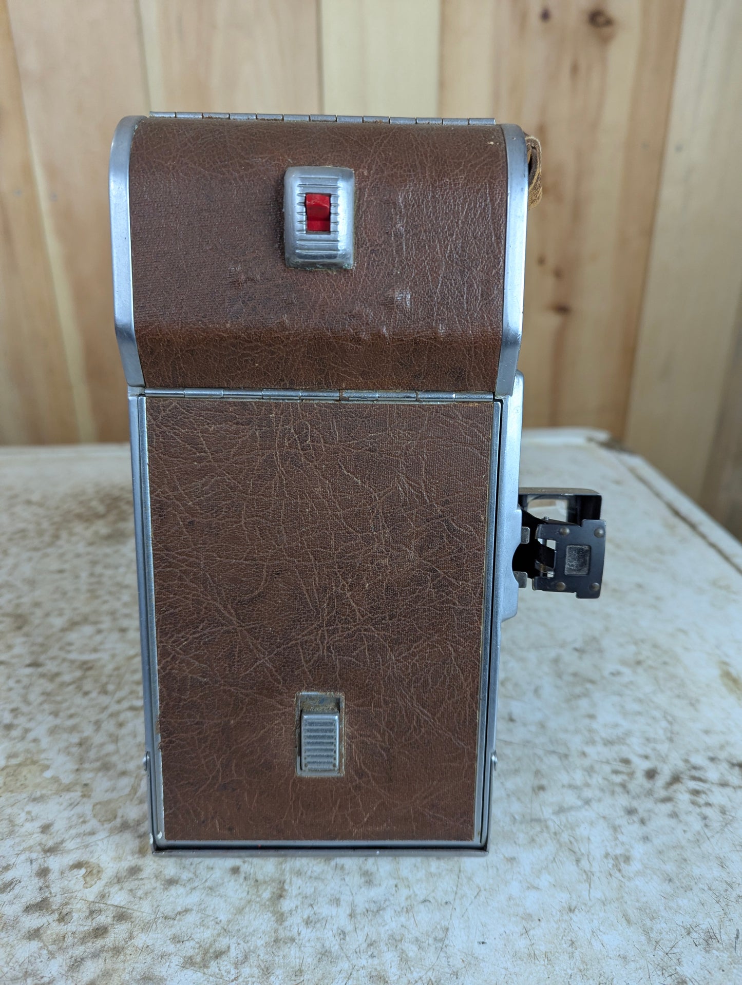 Vintage Novo 35 Range Finder 35 mm Camera with 45 mm F 2.5 Lens in original Case - view 5