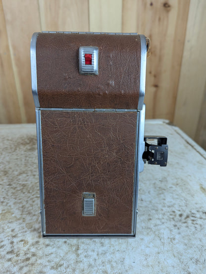 Vintage Novo 35 Range Finder 35 mm Camera with 45 mm F 2.5 Lens in original Case - view 5