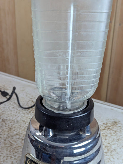 Vintage Osterizer Model 462 Beehive Blender - view 4