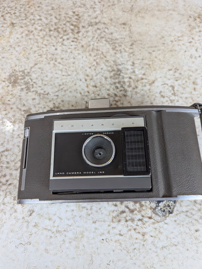 Vintage Polaroid Land Camera Model J66 - view 3
