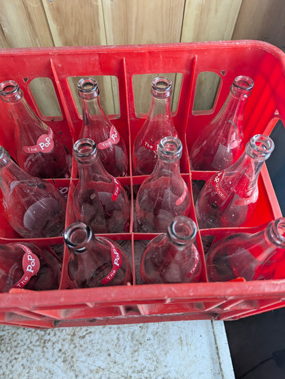 Vintage Pop Shoppe Soda Crate with 12 850mL bottles - view 3