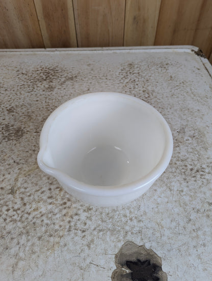 Vintage Pyrex Milk Glass Mixing Bowl - view 2