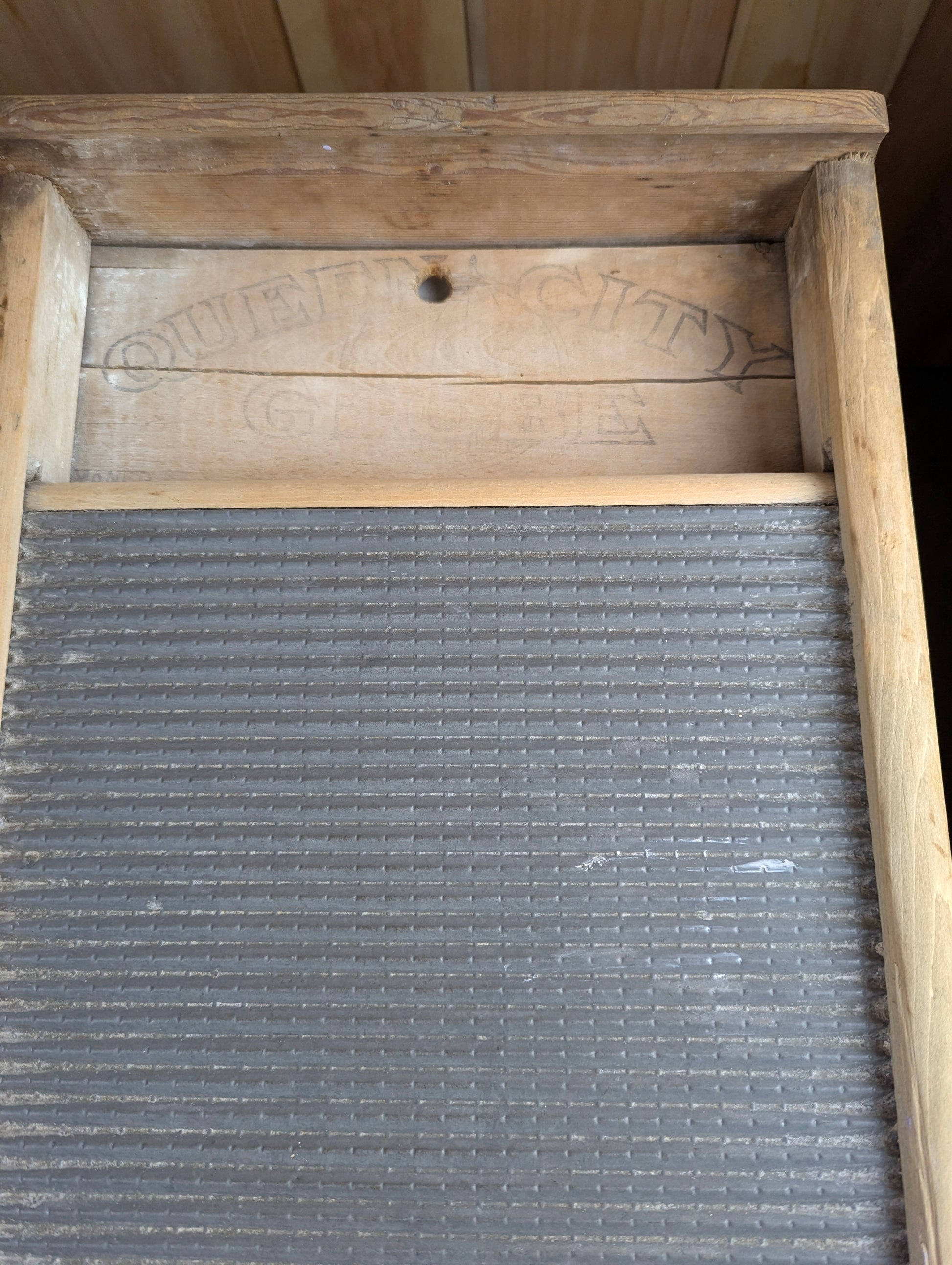 Vintage Queen City Globe Metal Washboard - view 2