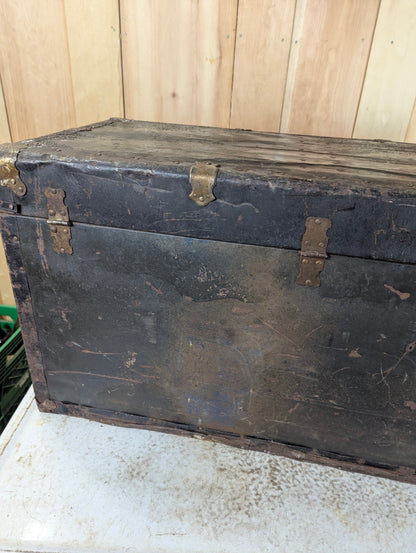 Vintage Rustic Trunk - view 10