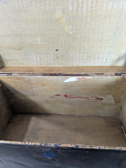 Vintage Rustic Trunk - view 7
