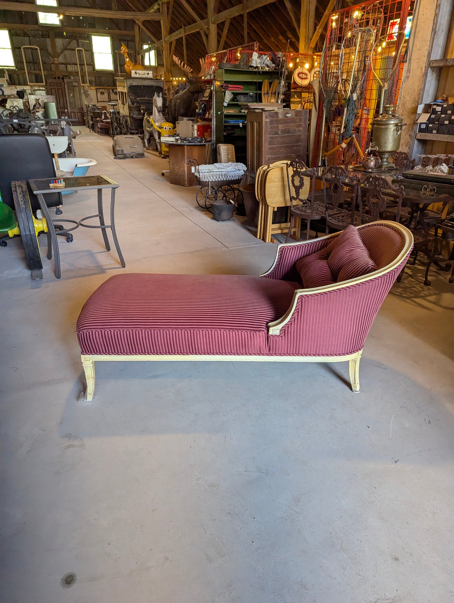 Vintage Striped Chaise Lounge - view 4