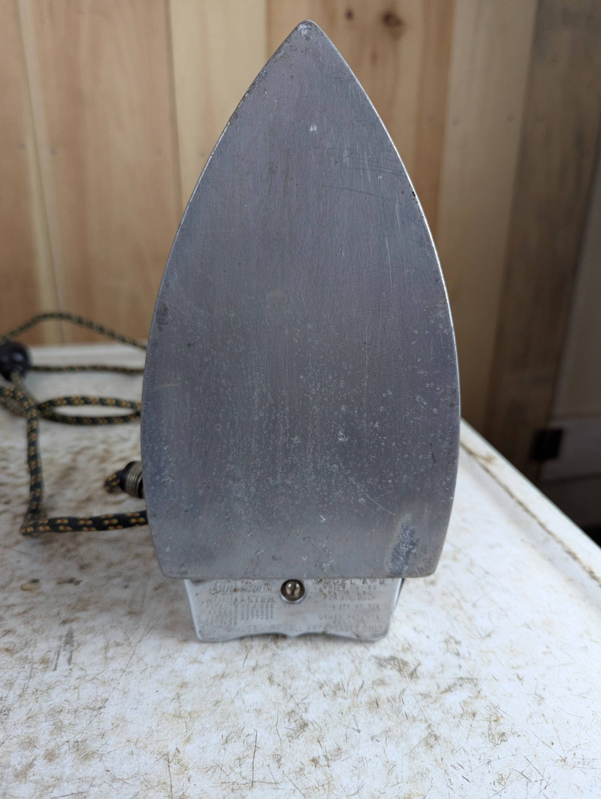 Vintage Sunbeam IronMaster Model A-9 Electric Iron - view 4