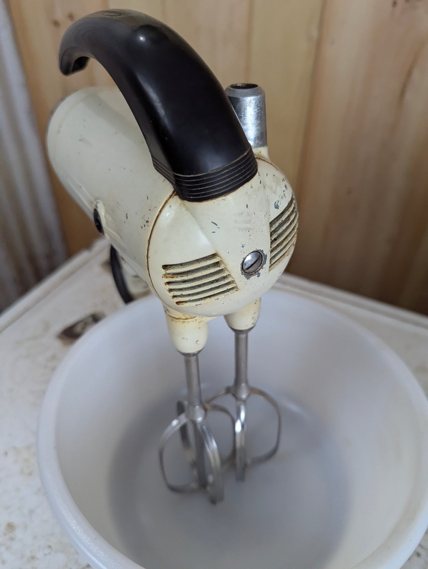 Vintage Sunbeam Model 9 Mixmaster - view 7