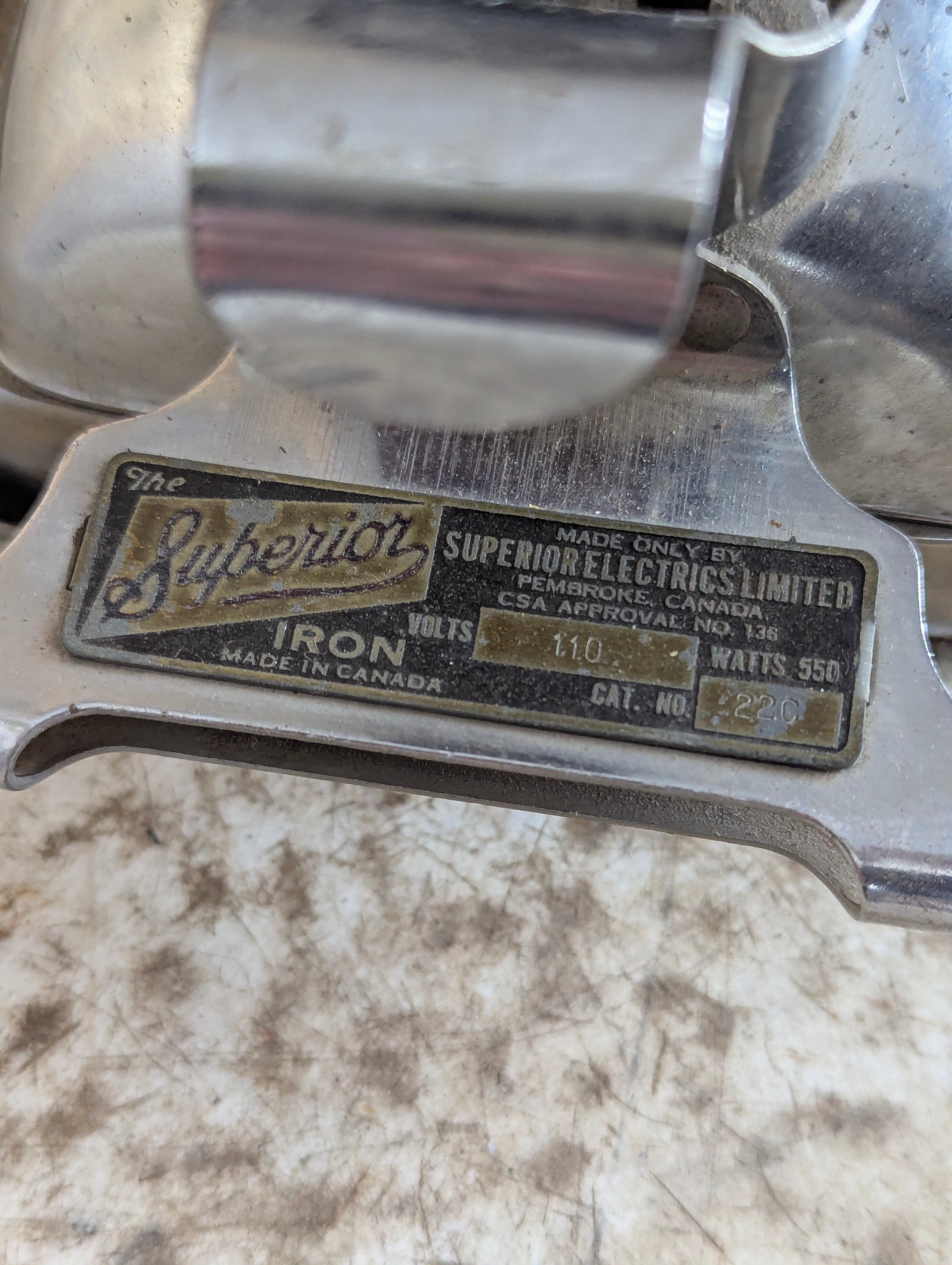 Vintage Superior Electric Iron - view 3