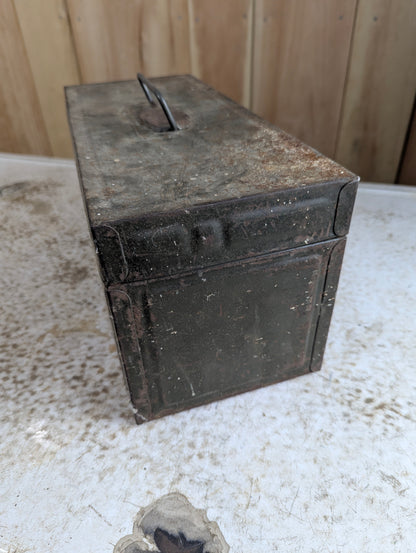 Vintage Union Steel Olive Green Tool Tackle Box - view 2