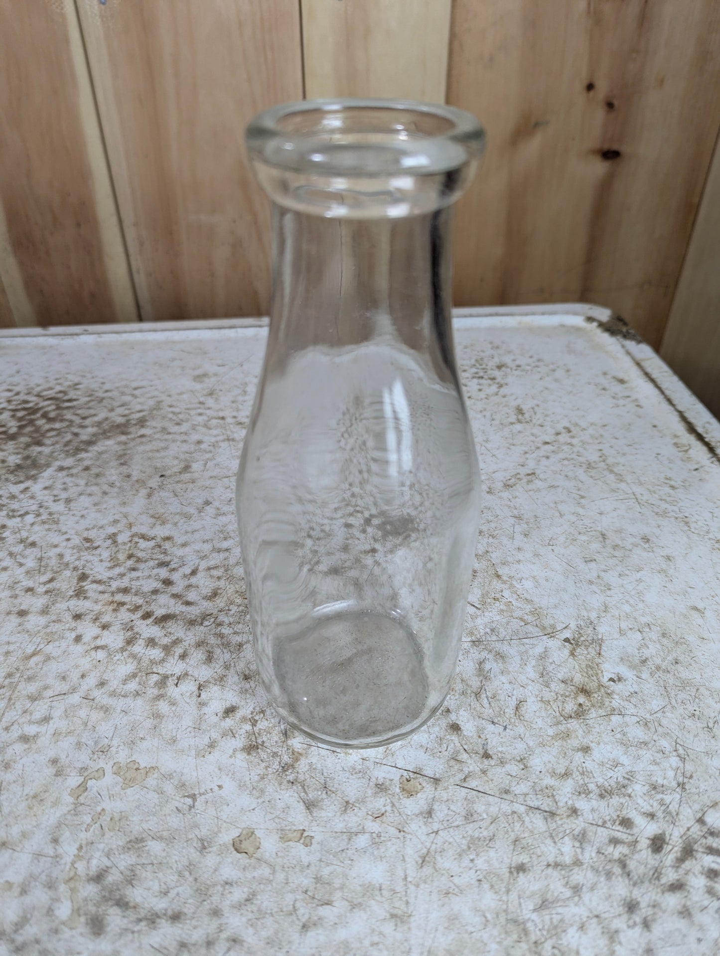Vintage Unmarked 1-Pint Dairy Milk Bottle