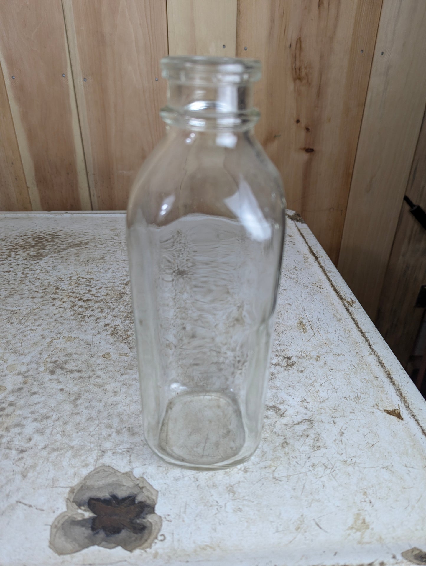 Vintage Unmarked 1-Quart Dairy Milk Bottle - view 2
