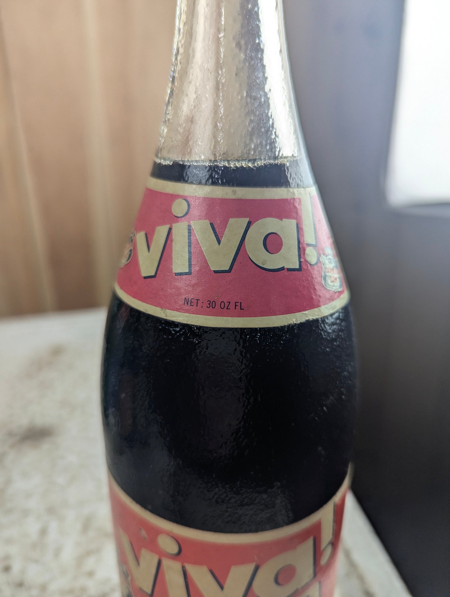 Vintage Unopened 30oz Canada Dry Viva Cola Clear Glass Paper Label Soda Bottle - view 3