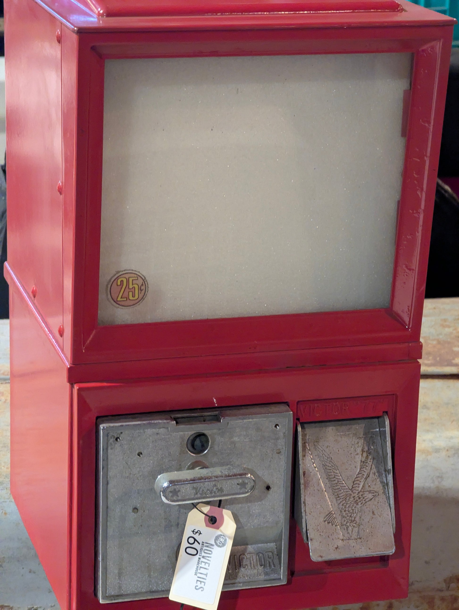 Vintage Victor 77 Vending Machine - view 3