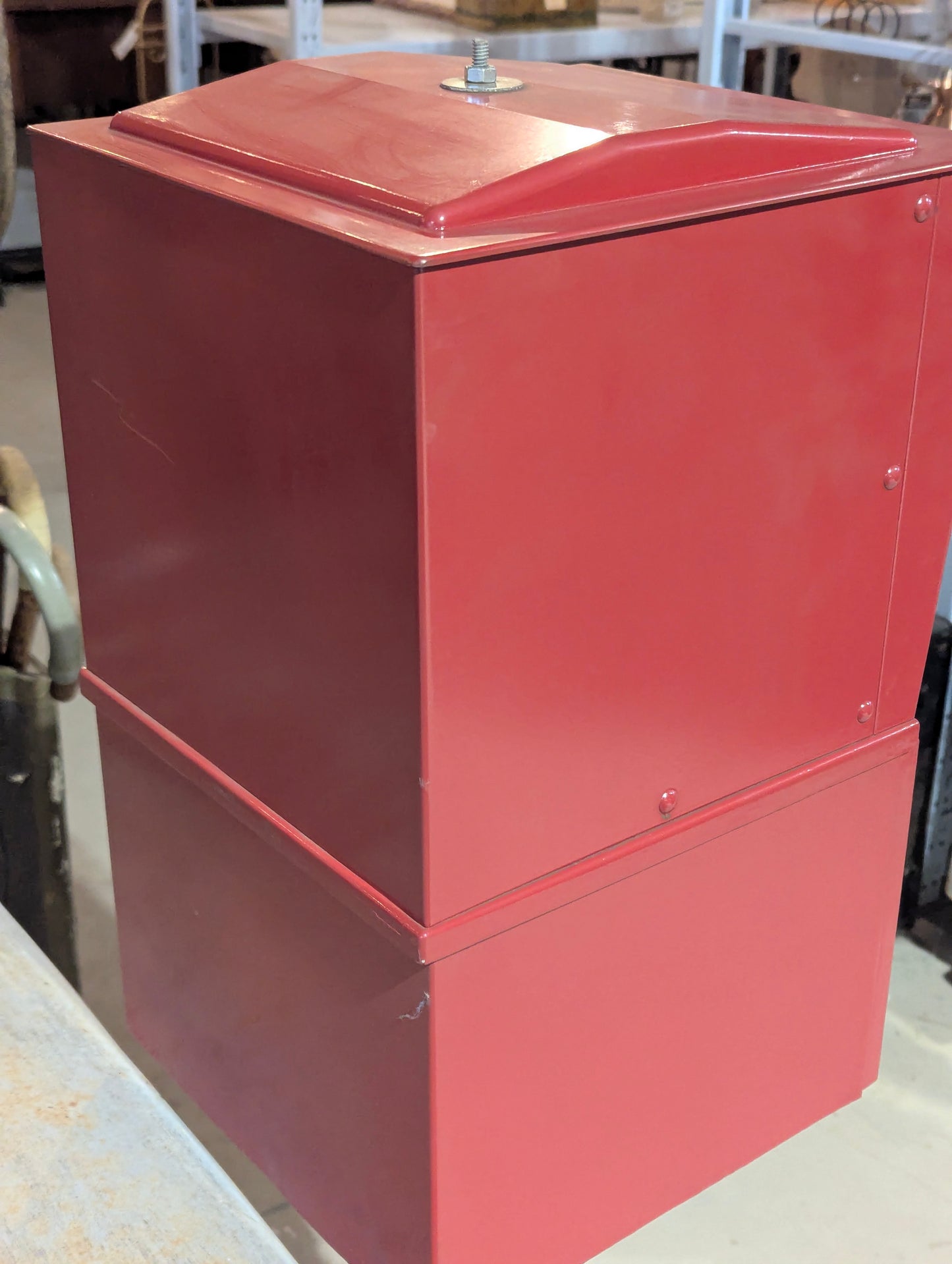 Vintage Victor 77 Vending Machine - view 4