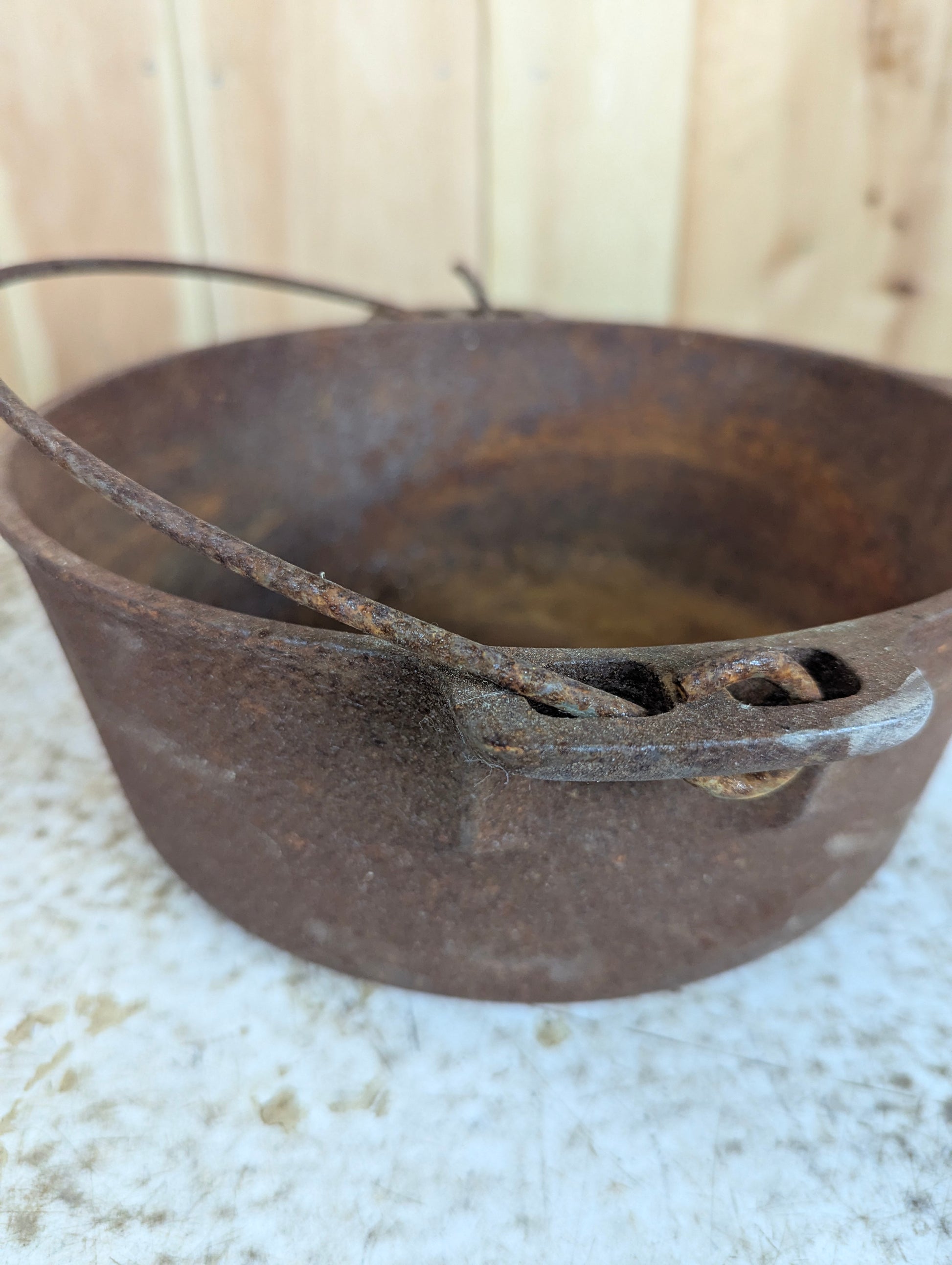 Vintage Wagner Cast Iron Pot - view 3