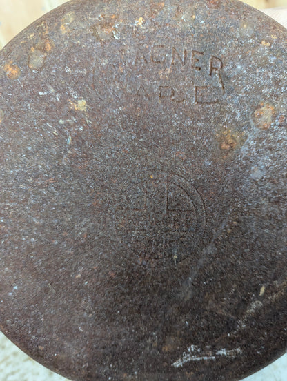Vintage Wagner Cast Iron Pot - view 5