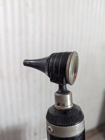 Vintage Wappler Opthalmoscope in Leather Case - view 8
