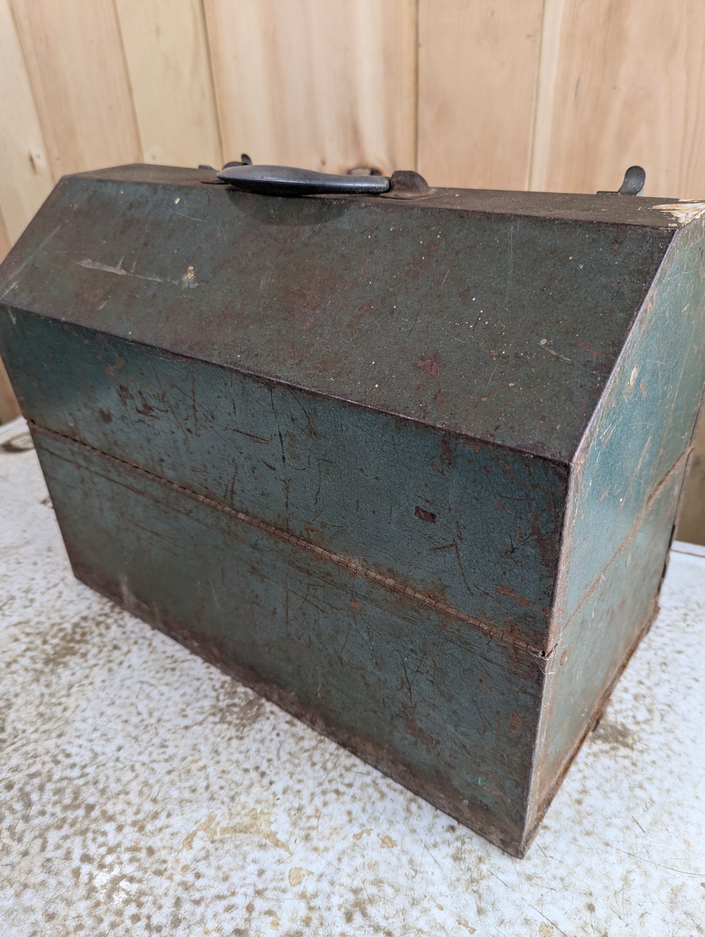 Vintage Waterloo JH-48 Cantilever Tool Box - view 8