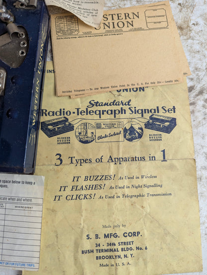 Vintage Western Union Standard Radio Telegraph Signal Set Toy with Box - view 3