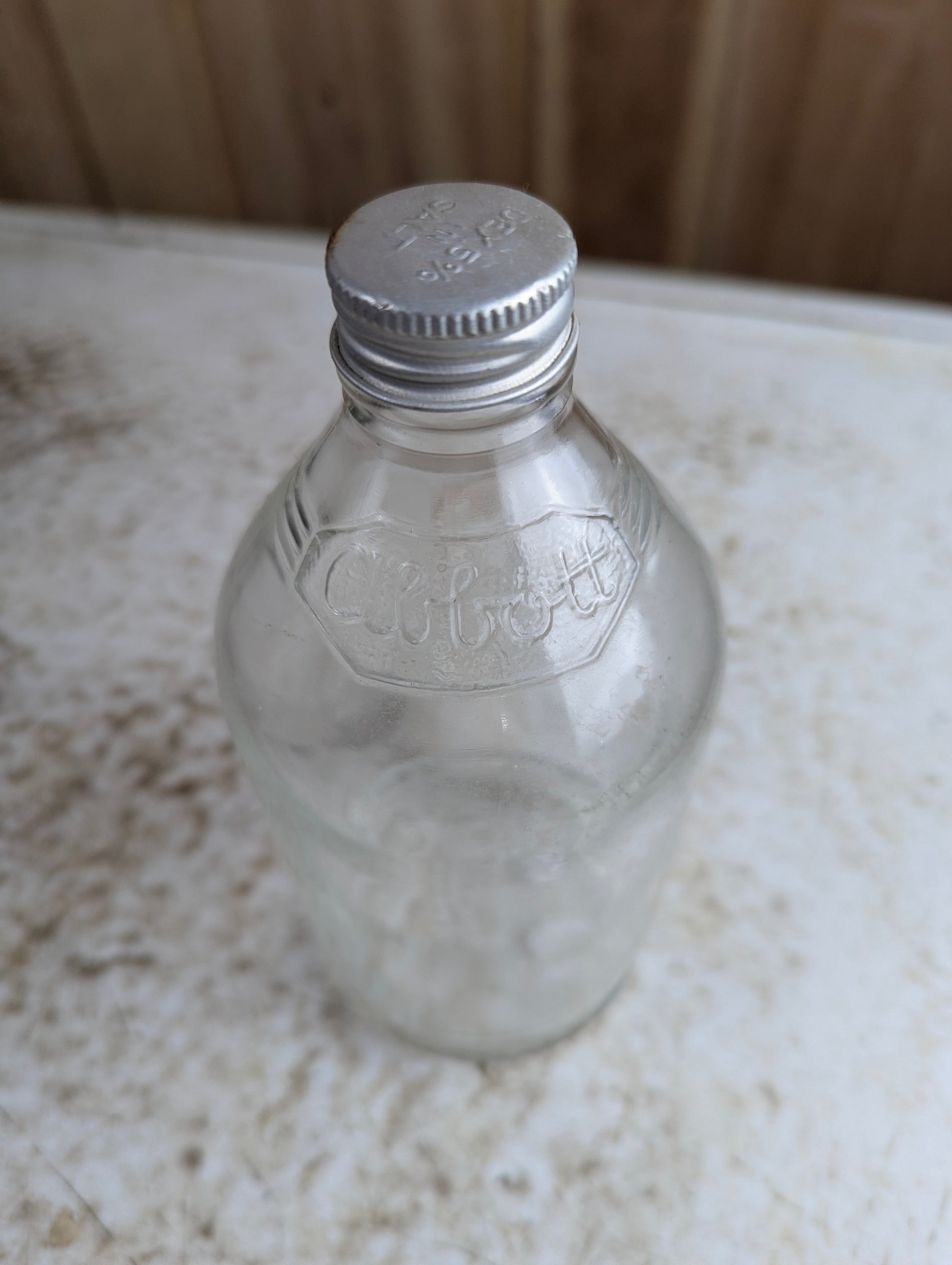 Vintage WWII Abbott Laboratories 600cc IV Bottle Threaded Glass Medical Cap