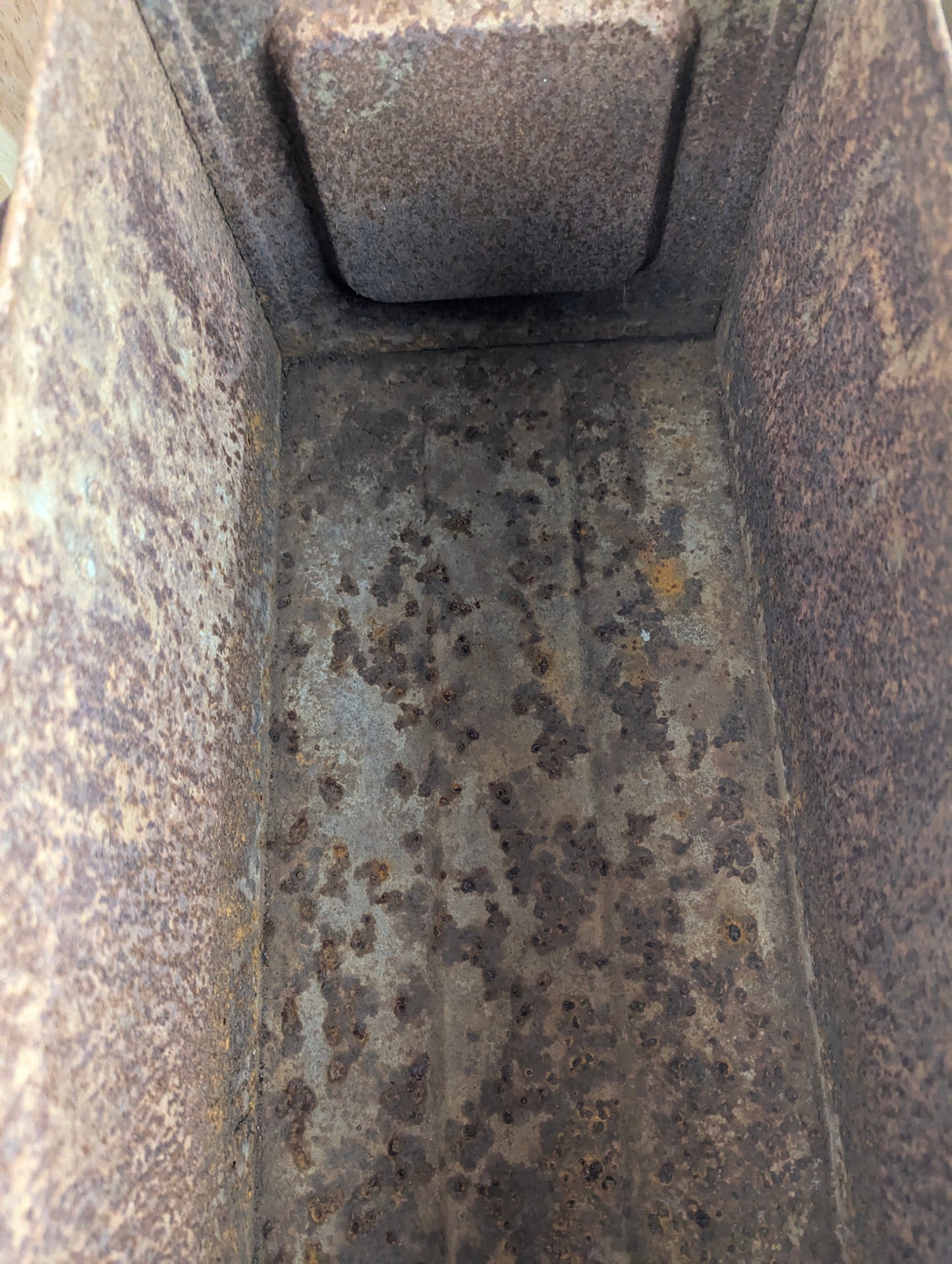 WW2 1943 Anti-Tank Mine Military Ammunition Crate Box Rusted Bottom - view 9
