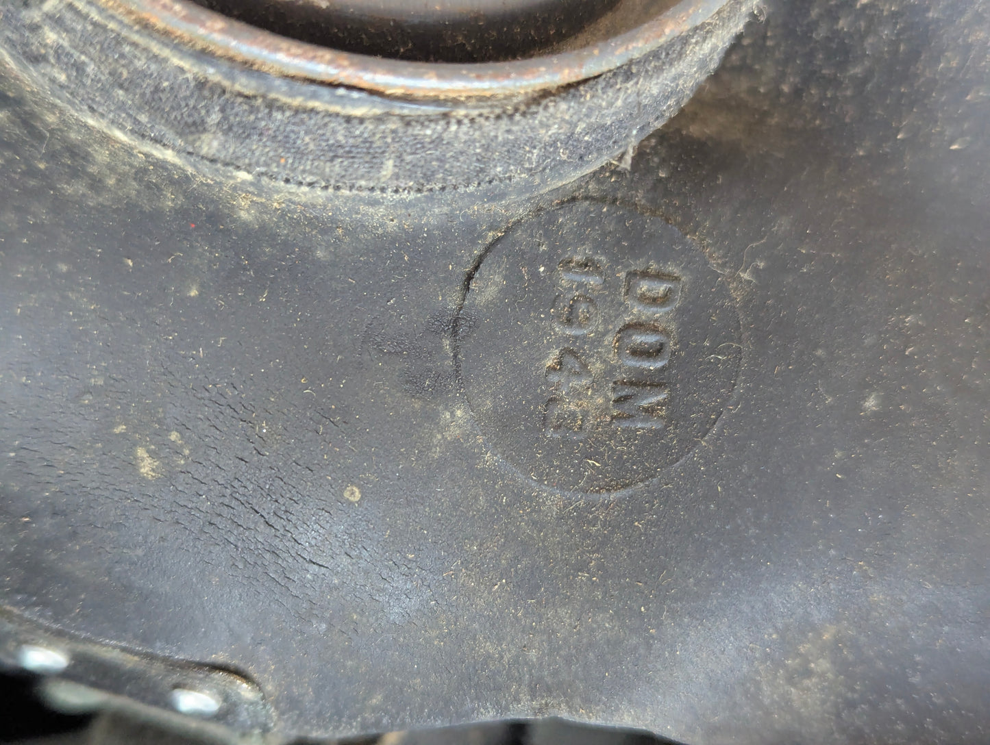 WW2 1943 Named Canadian Military Mk II Light Gas Mask Respirator in Carrier - view 5